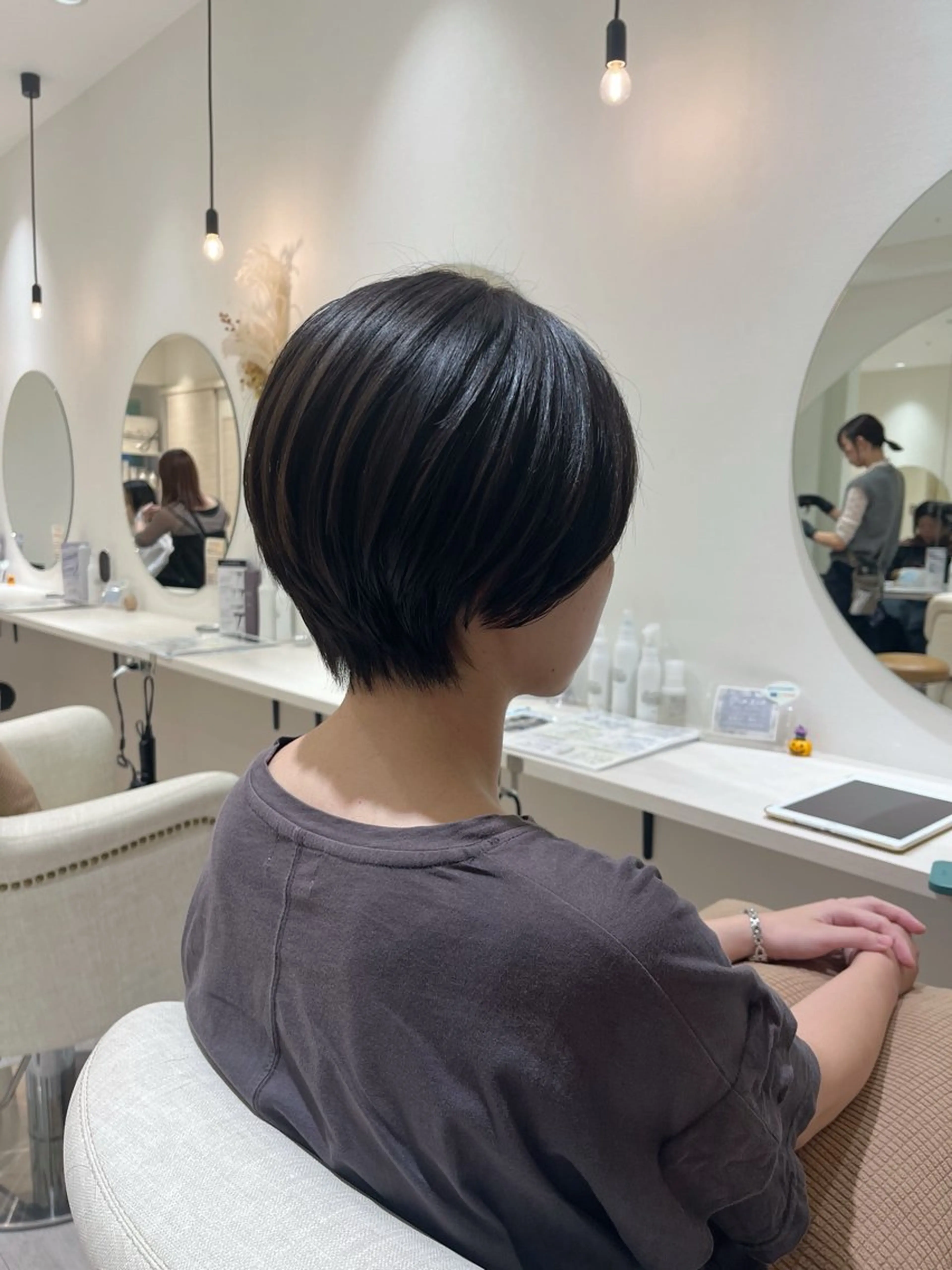 ショート 丸みショート ショートヘア 小顔カット Chiho / 梅田 / ボブ/ パーマのヘアスタイル