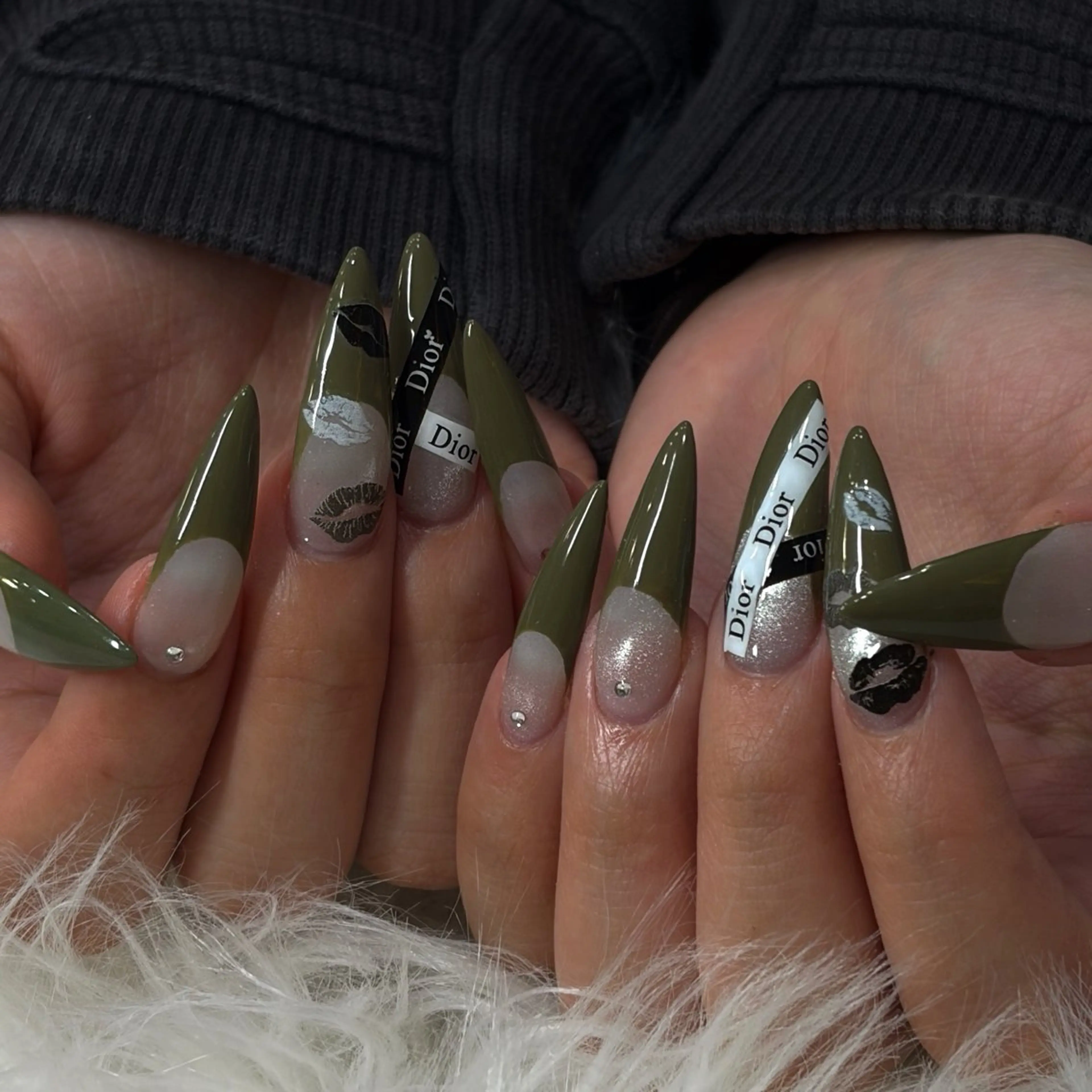 ネイル ハンドネイル Haluca 長さ出し🍀のネイルデザイン