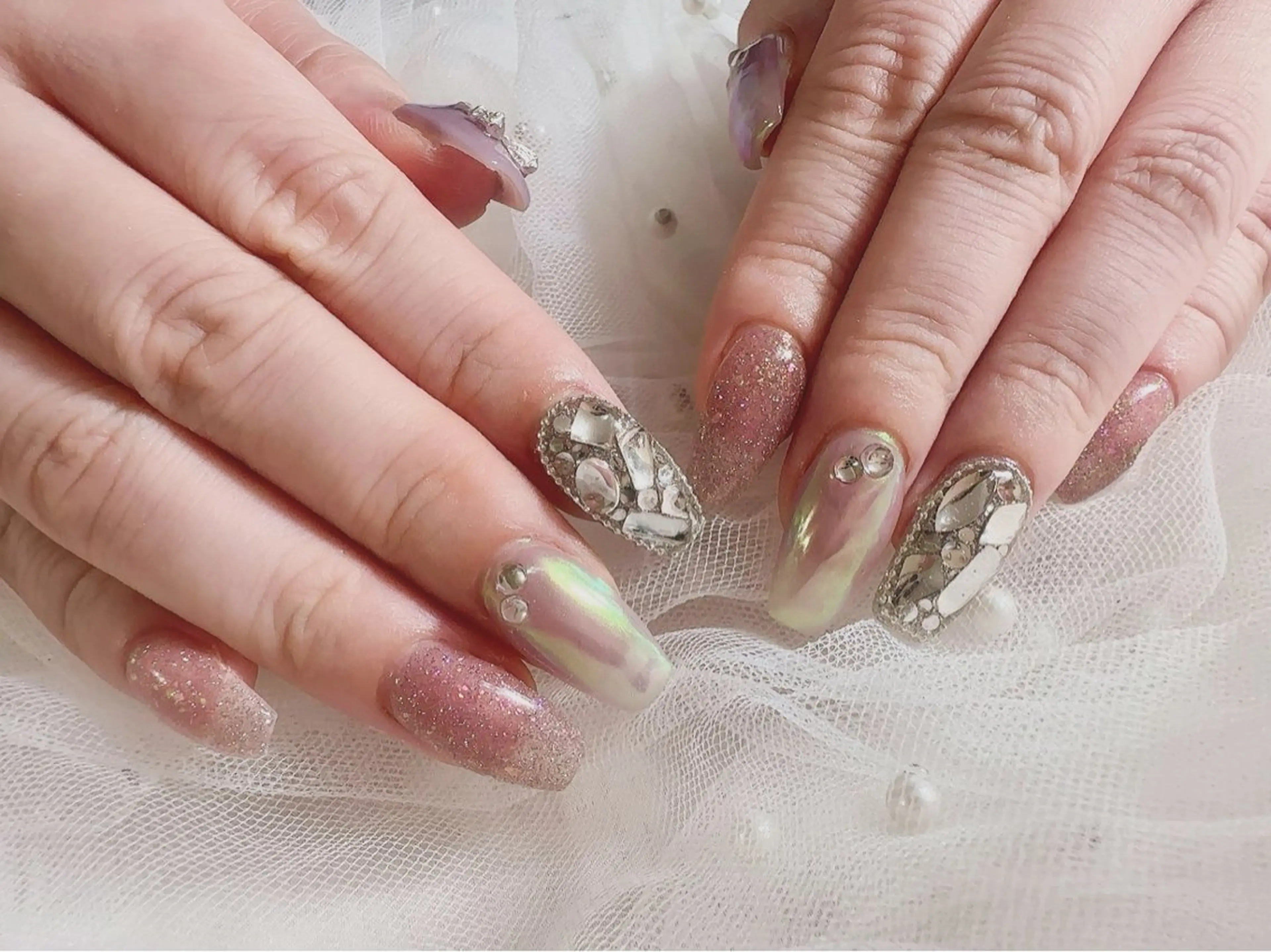 ネイル キラキラネイル Nailsalon Labrillerのネイルデザイン