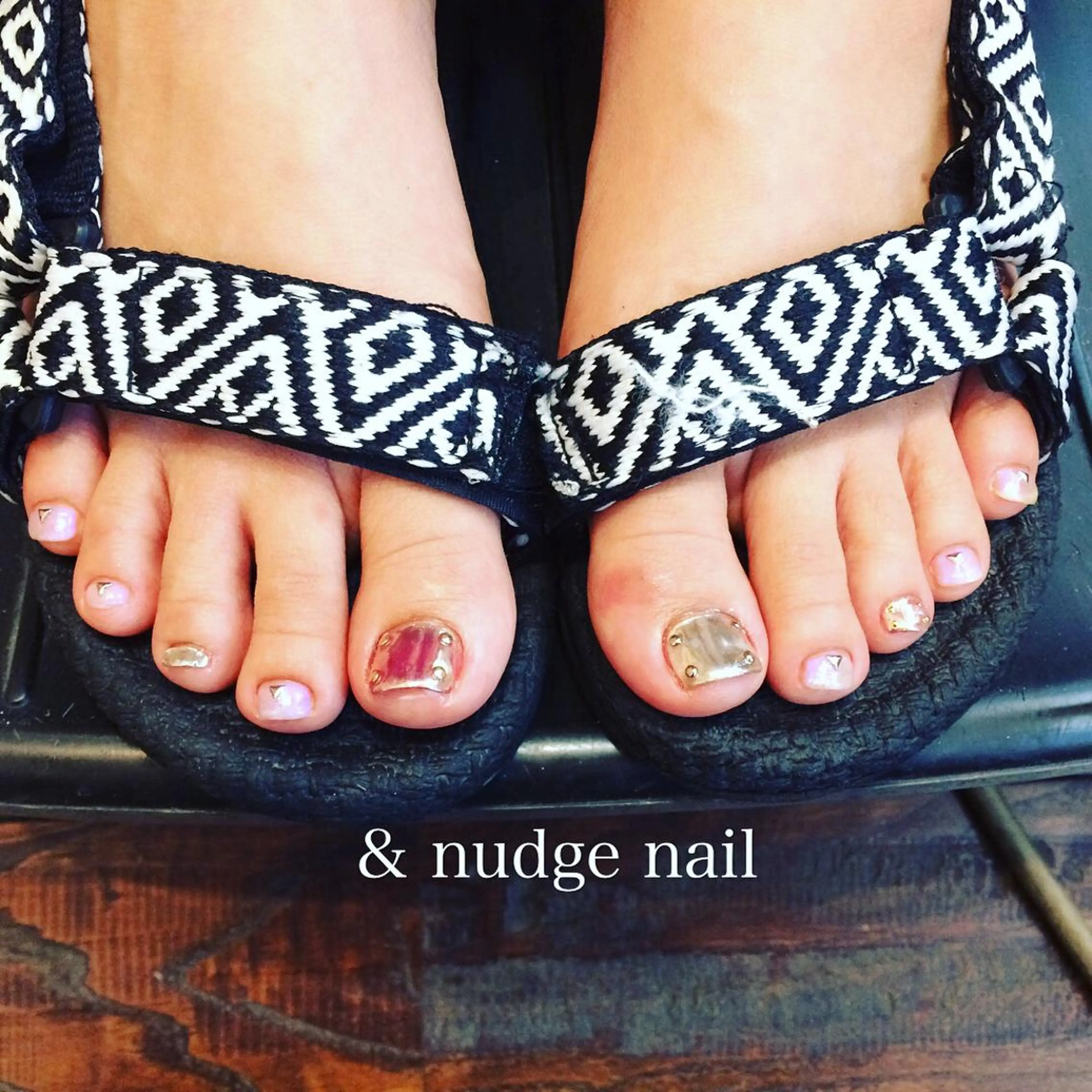 ネイル アートネイル ジェルネイル & nudge nail所属・&nudgenail 本多のネイルデザイン
