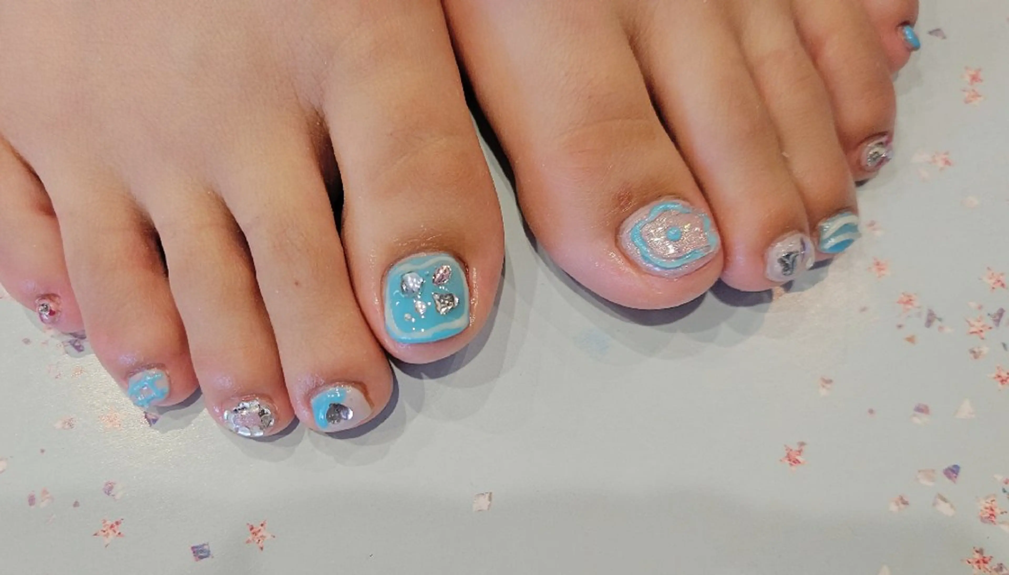 ネイル フットネイル 関口 友菜のヘアスタイル