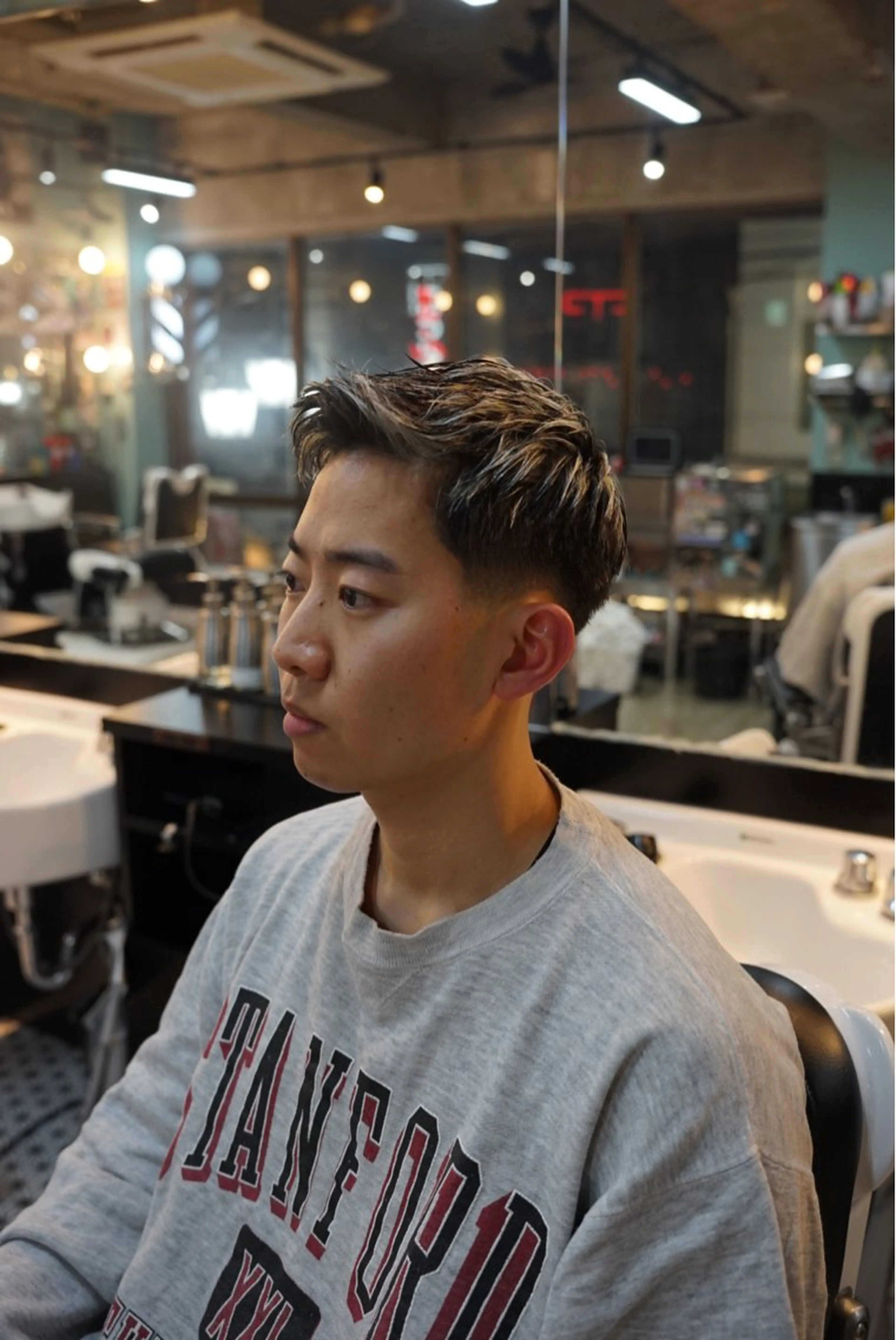 カラー メッシュ ヘアカラー TIGHT SWAG BARBERWORKS所属・TIGHT SWAG YUTOのヘアスタイル