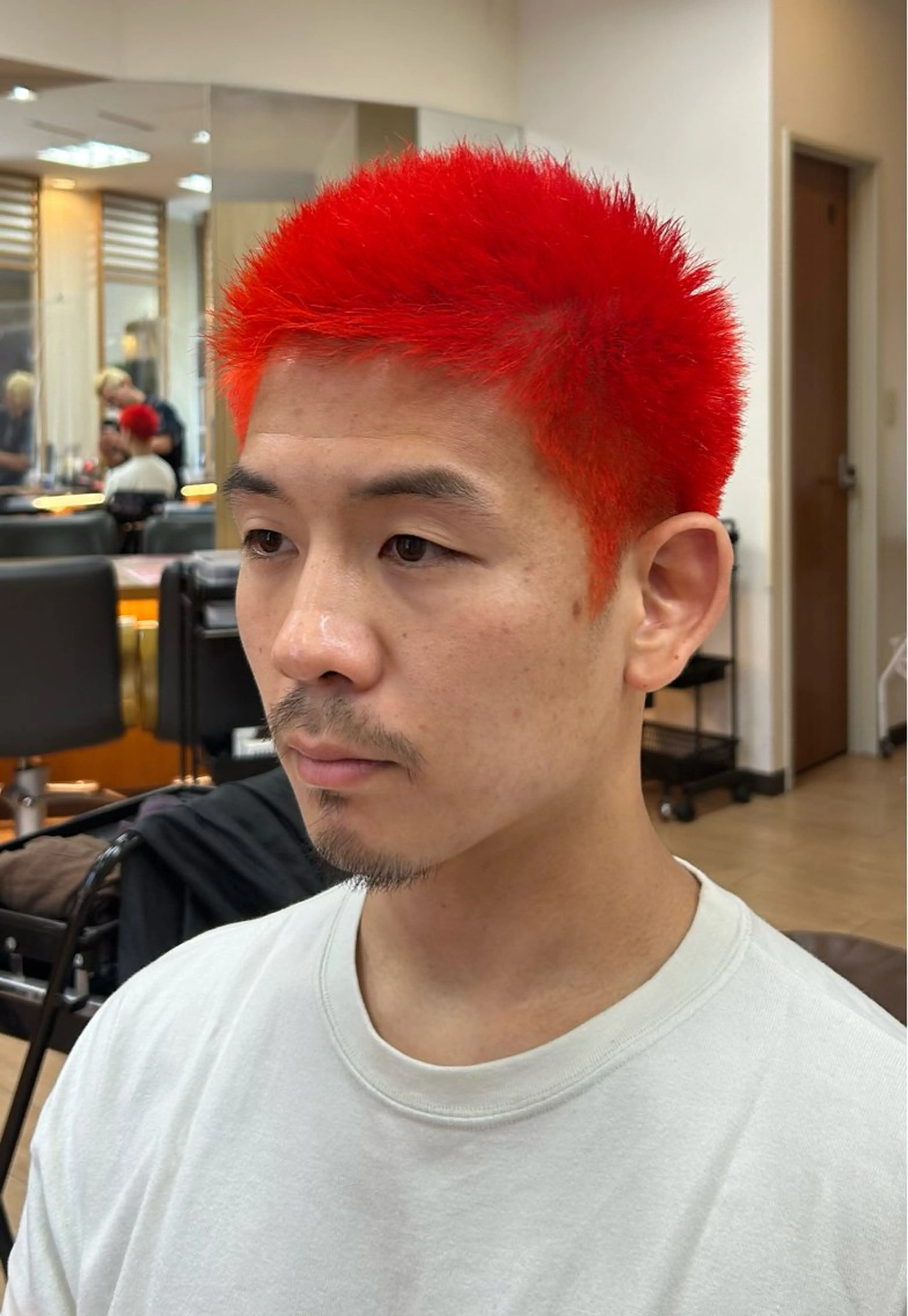 ショート カラー メンズ メンズハイトーン ハイトーンカラー オレンジ 間中竜生 #メンズ特化のヘアスタイル