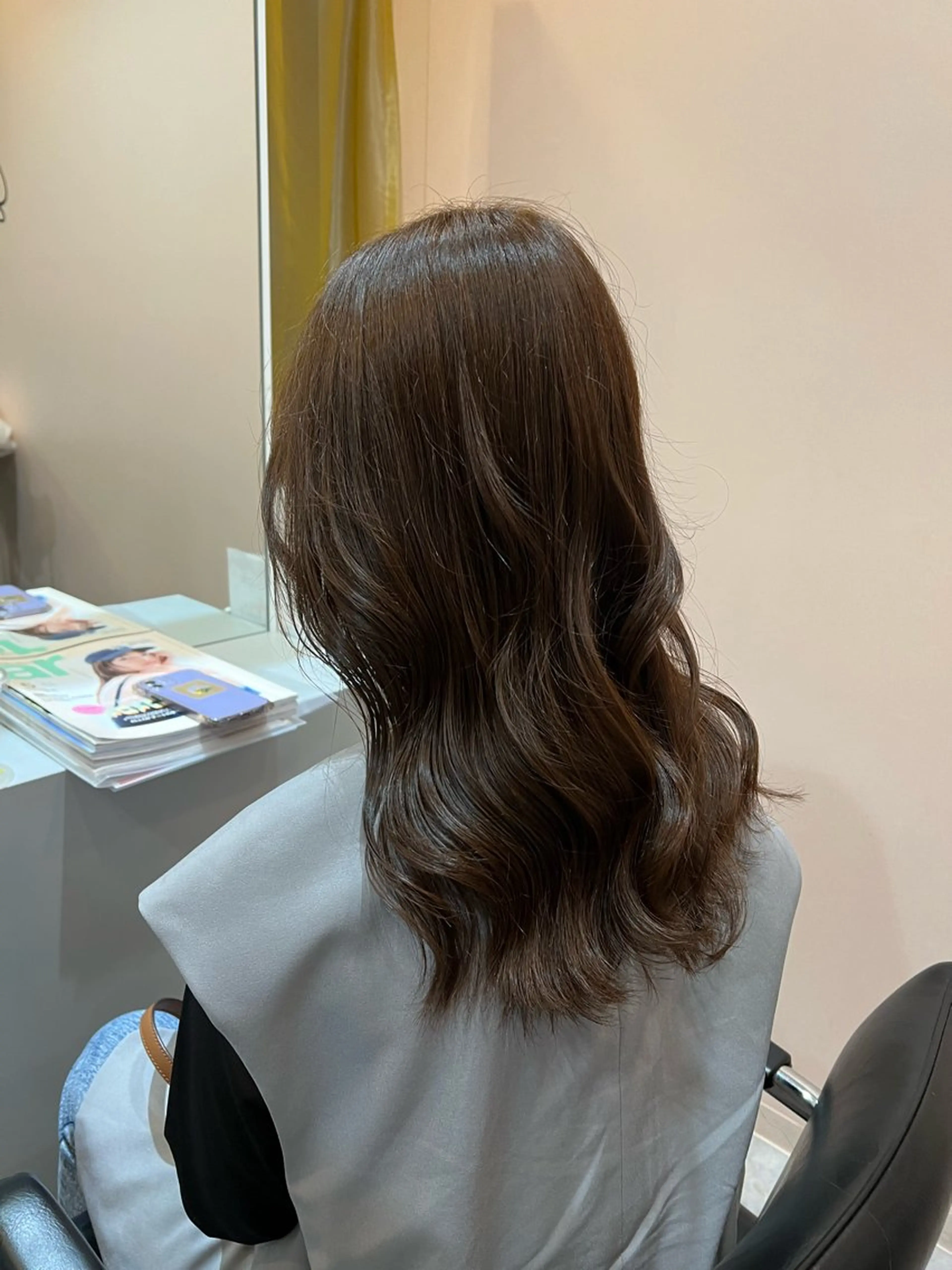 ロング カラー ベージュカラー 透明感カラー オリーブベージュ カット ヘアカラー Naru┆川西能勢口 ┆髪質改善のヘアスタイル