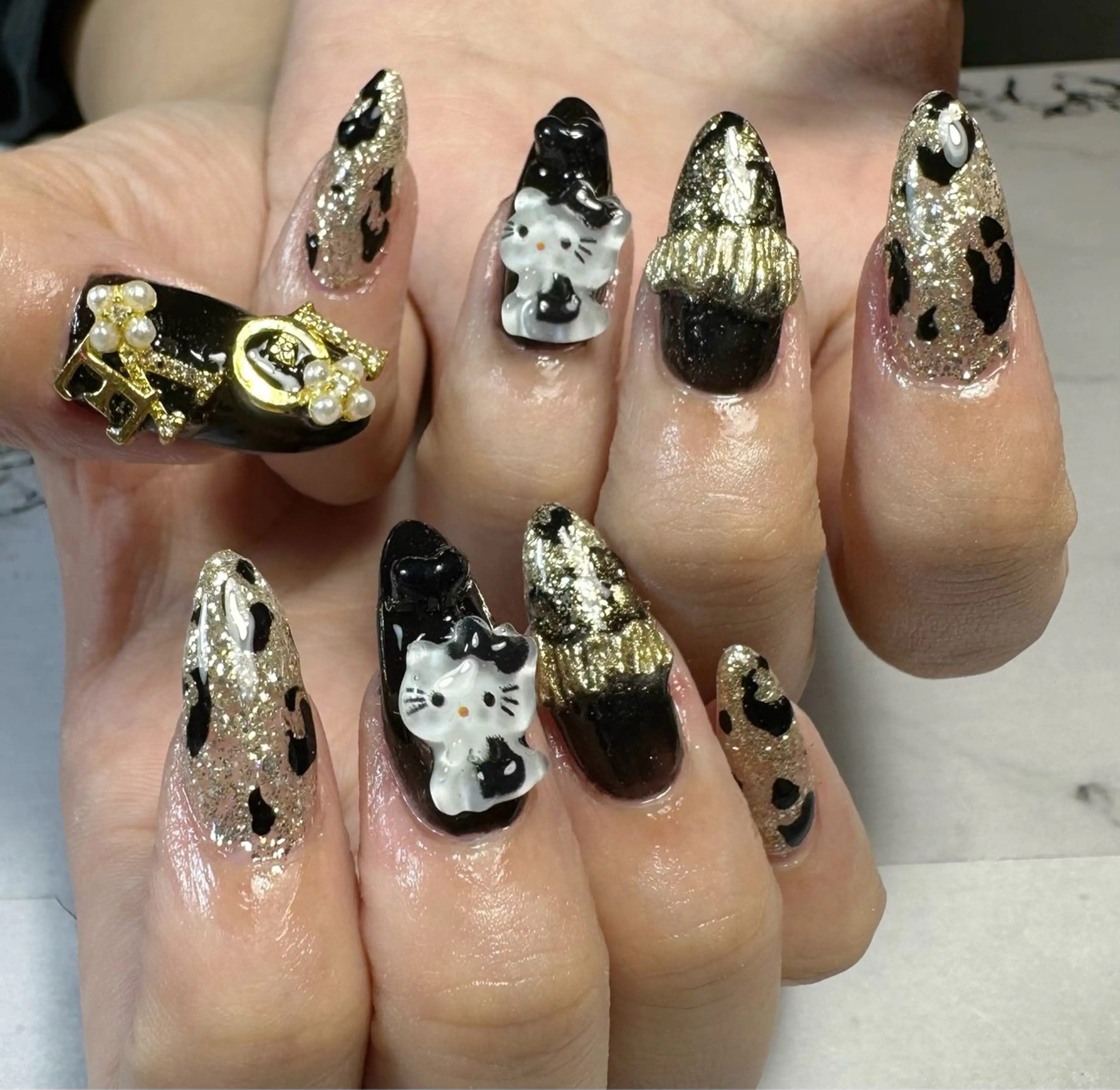 ネイル 新山 聖のネイルデザイン