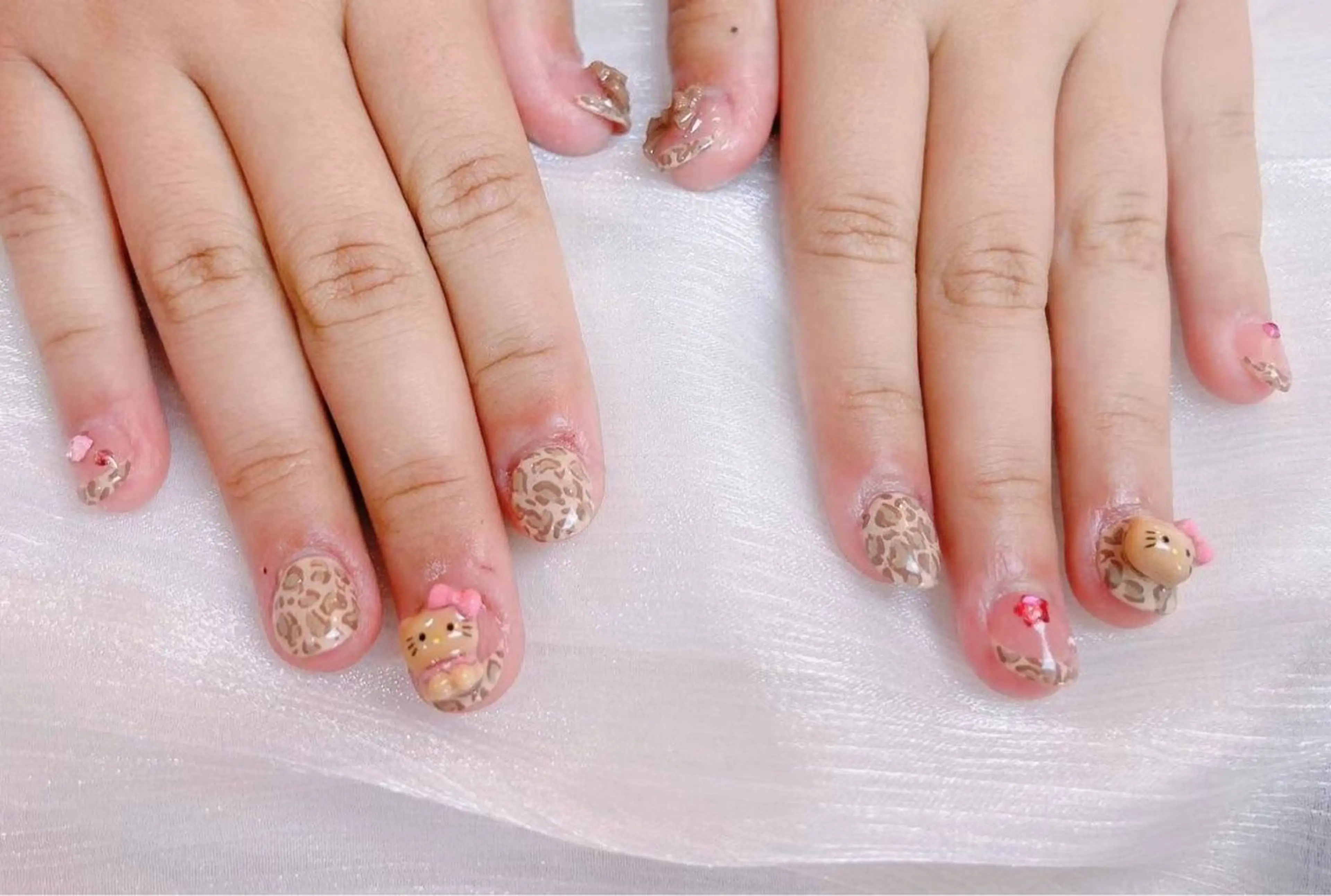 ネイル アニマル柄 アートネイル フラワーネイル フットネイル ジェルネイル Babarla　Nail　Salon所属・babarla Nailのネイルデザイン