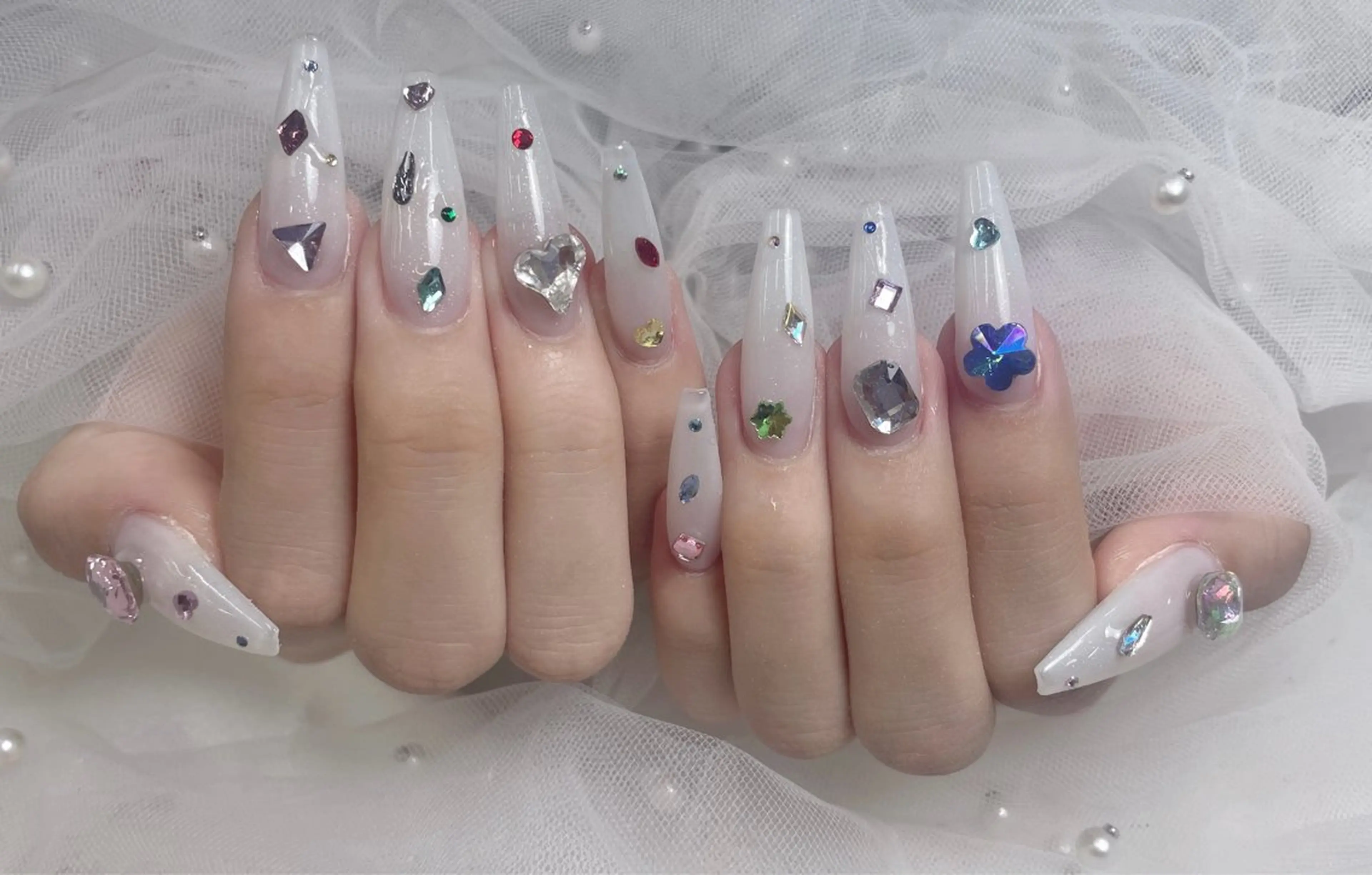 ネイル チョウ チョウのネイルデザイン