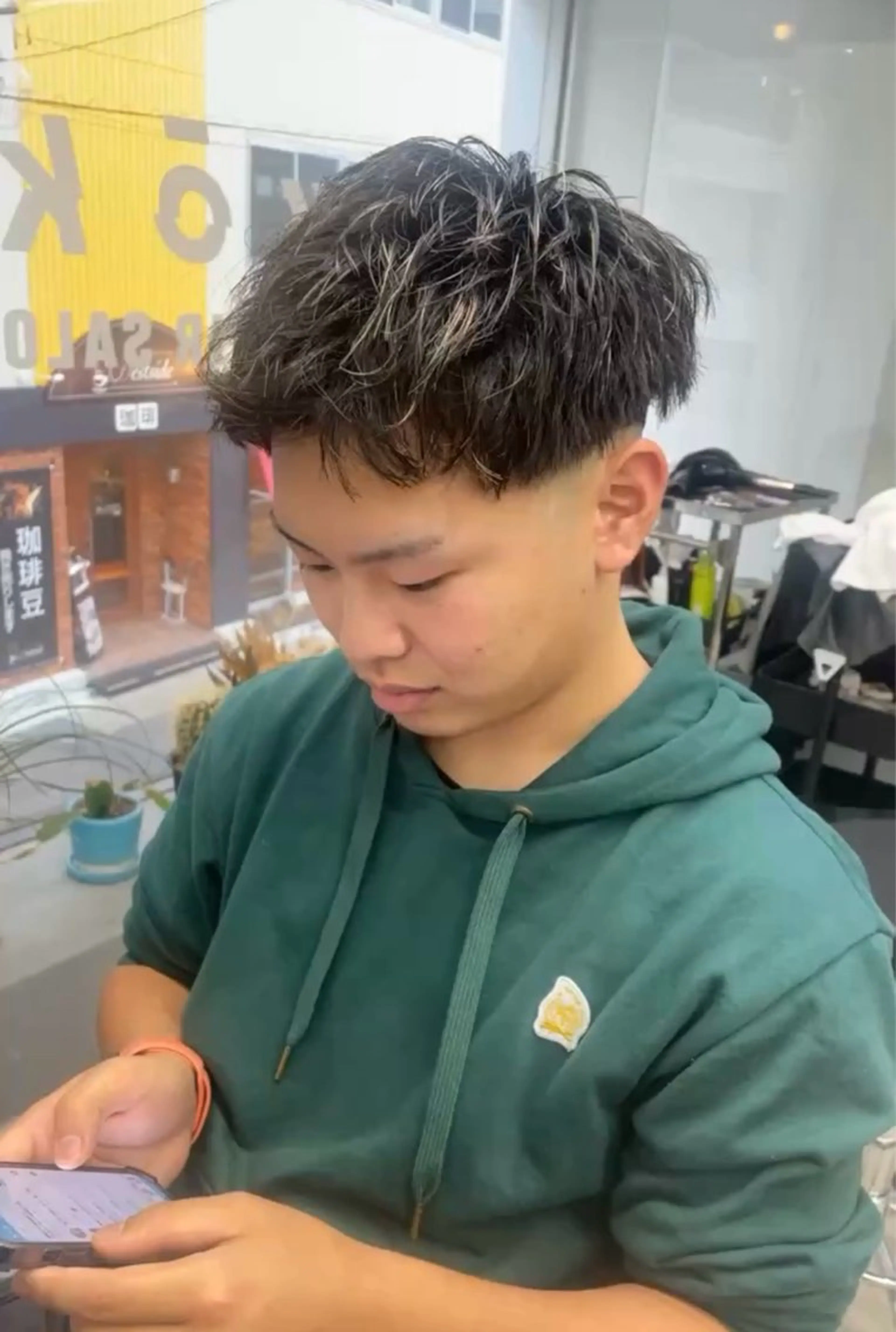 ショート パーマ メンズ メンズ専門サロン wokeのヘアスタイル