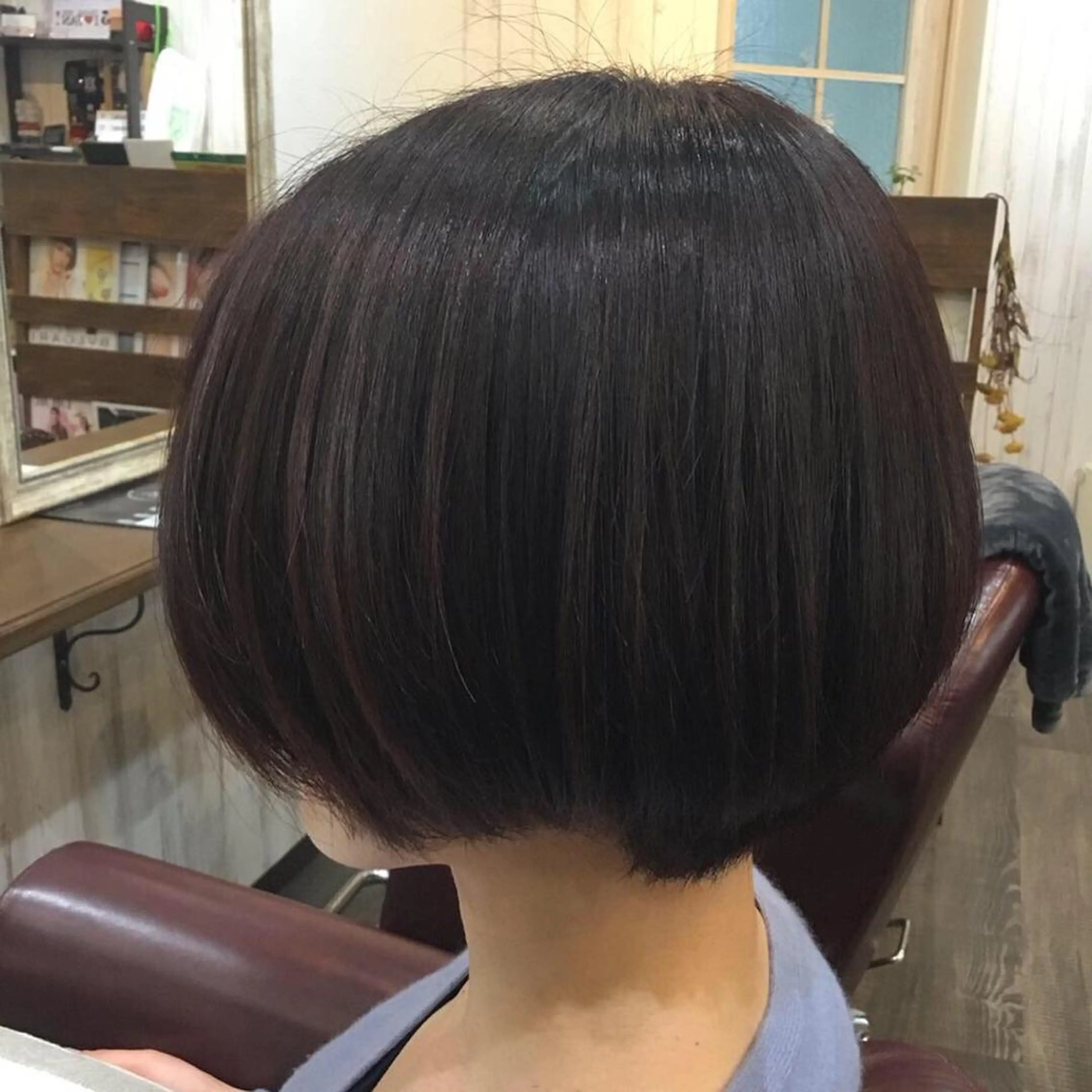 ショート カラー パーマ 金崎 新吾のヘアスタイル