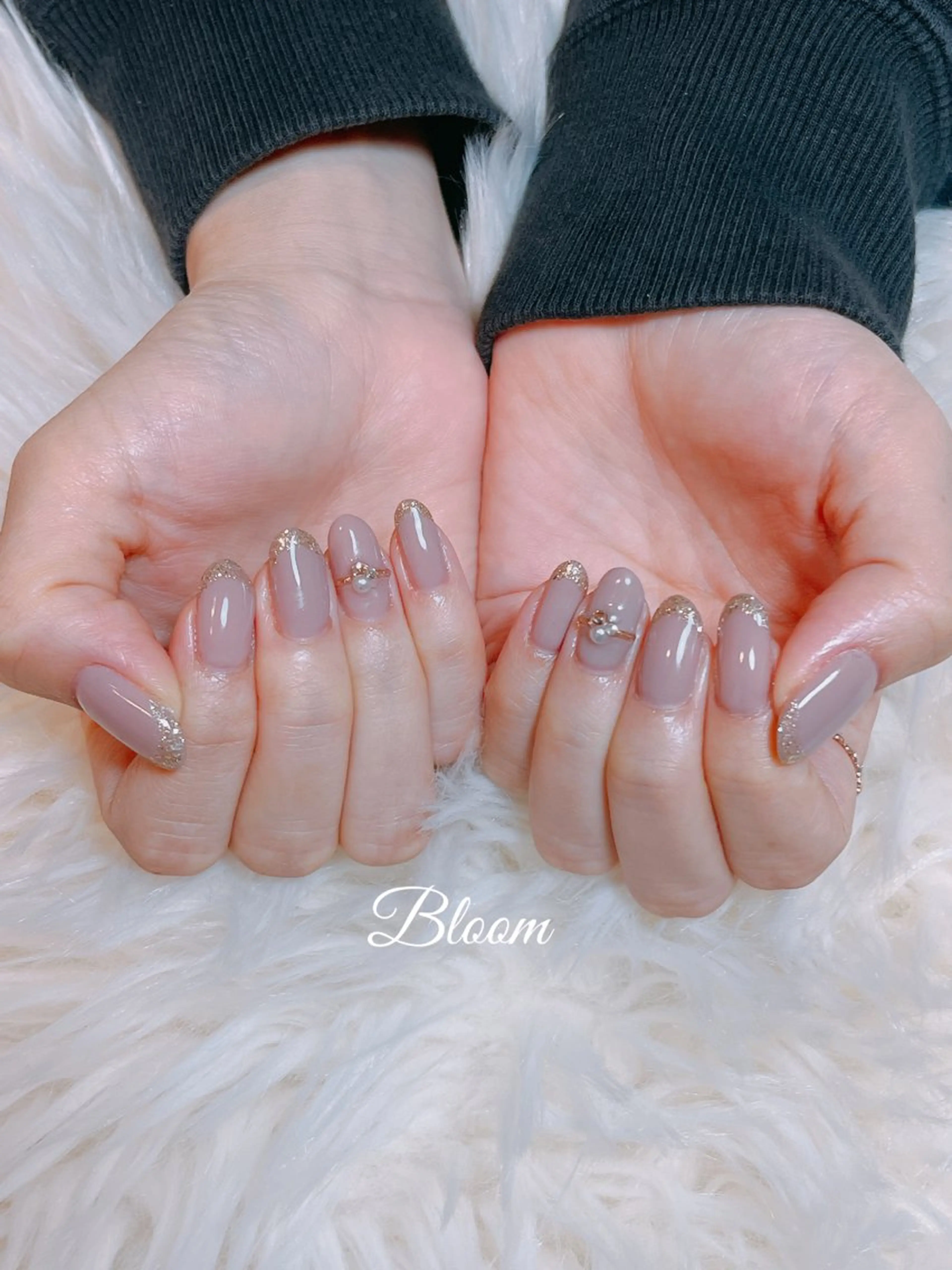 ネイル フレンチネイル ジェルネイル キラキラネイル オフィスネイル シンプルネイル Bloom Nail Salonのネイルデザイン