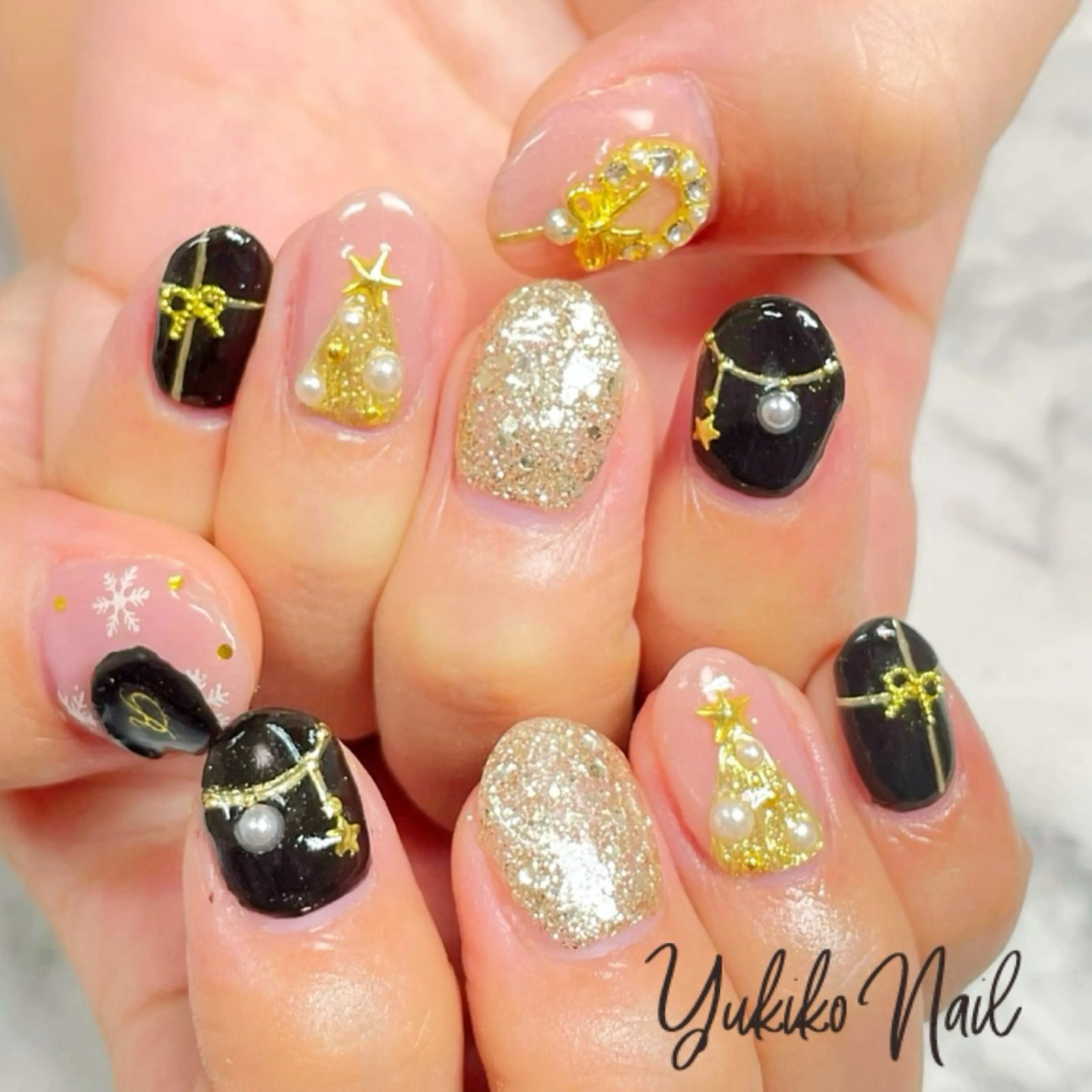 ネイル ピンク 冬ネイル クリスマス ユキコ ネイルのネイルデザイン