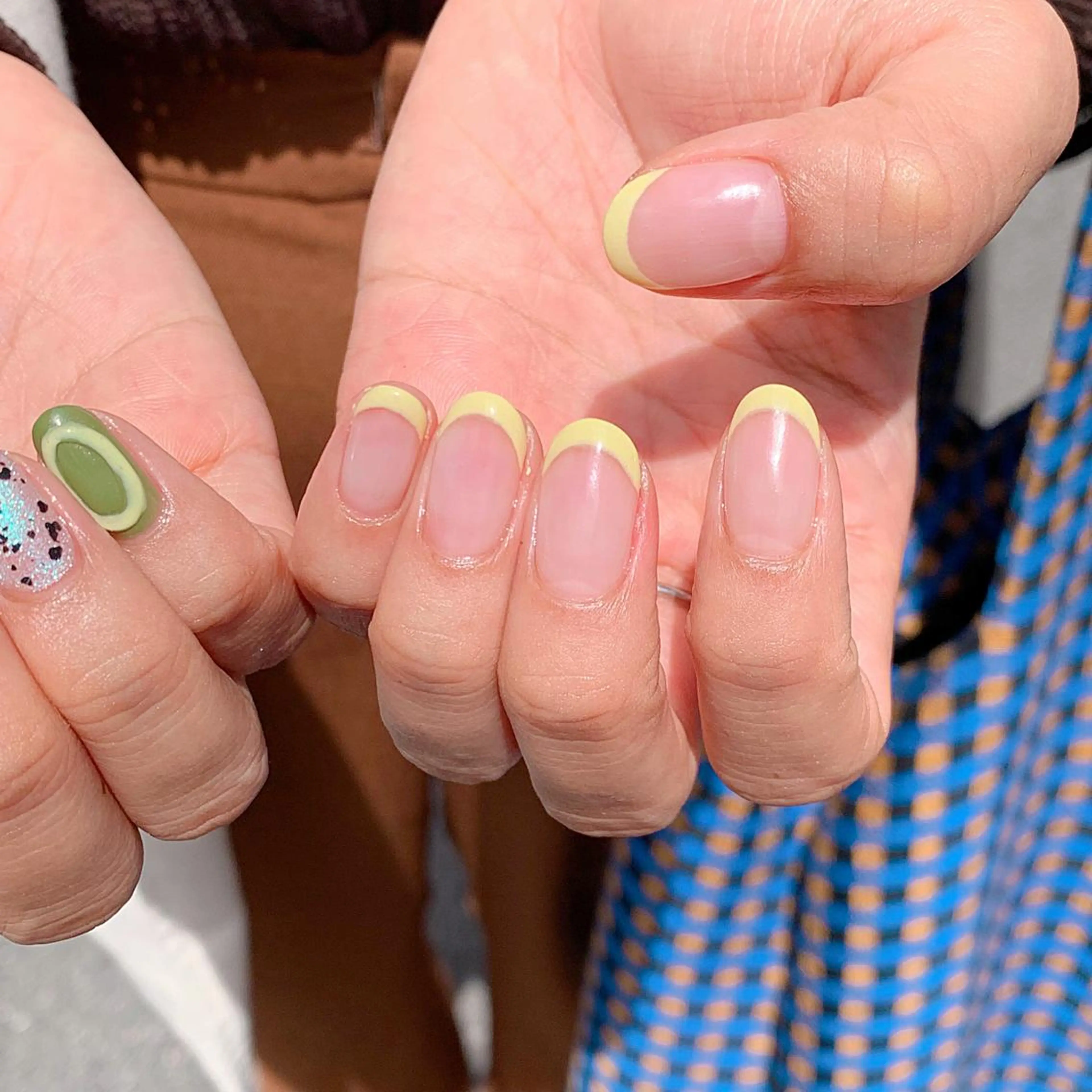 ネイル フレンチネイル 黄色 mana ☾のネイルデザイン