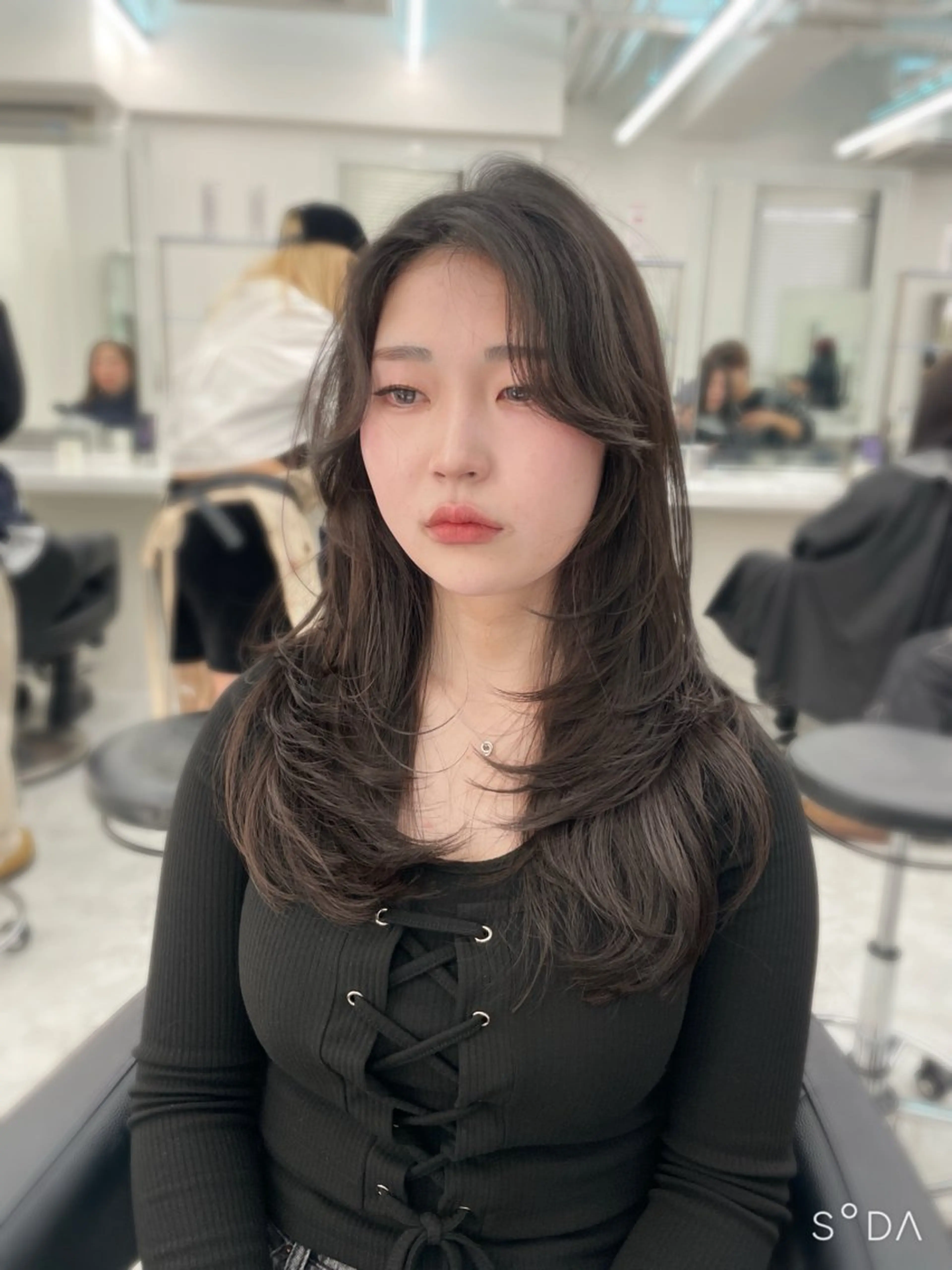 ロング カット ヘアカラー MOE 福岡韓国ヘア✧︎のヘアスタイル