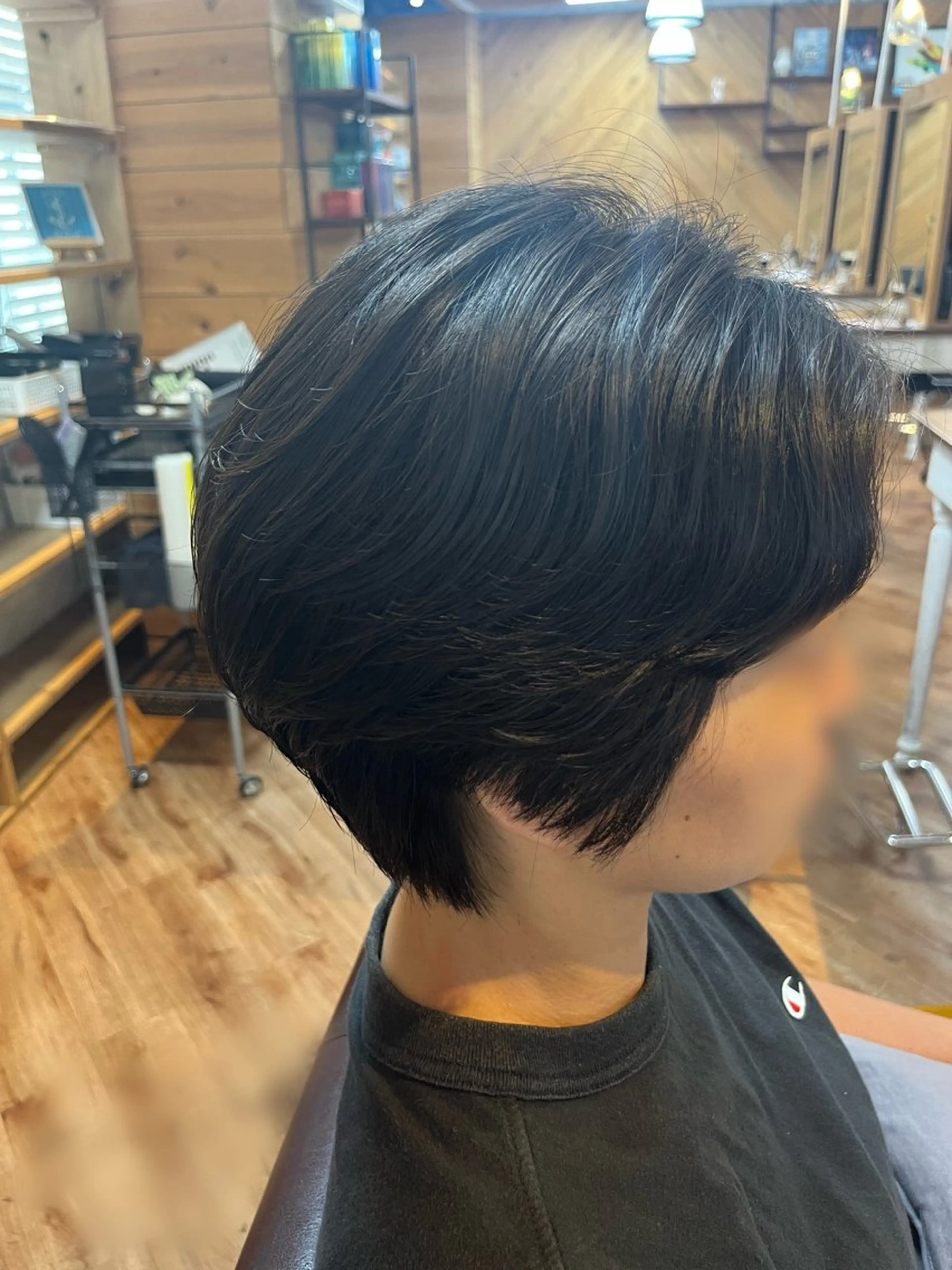 ショート パーマ ニュアンスパーマ little×PORTO 元町所属・高森 桃佳のヘアスタイル