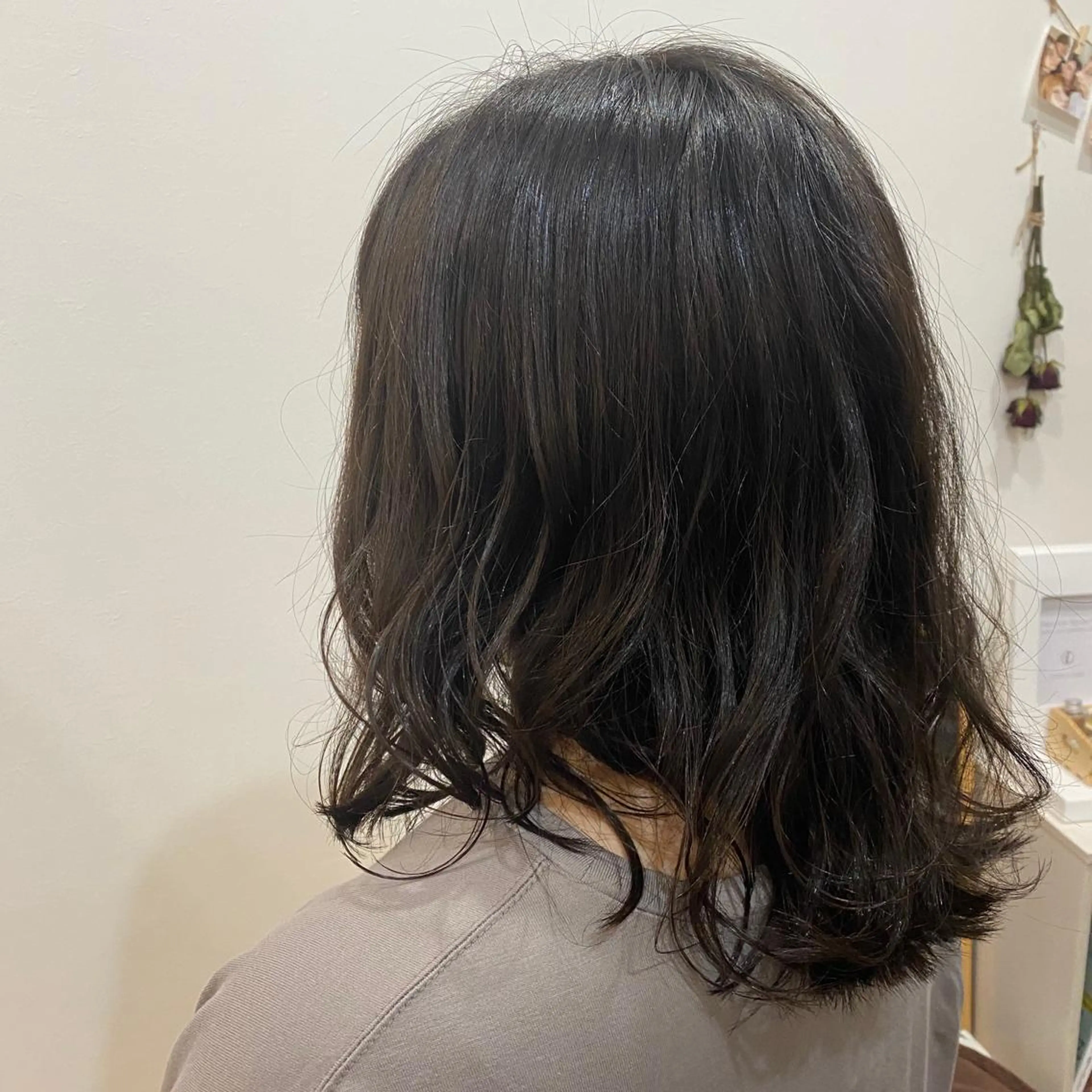 ミディアム フラウヘアデザイン所属・大田 留衣のヘアスタイル