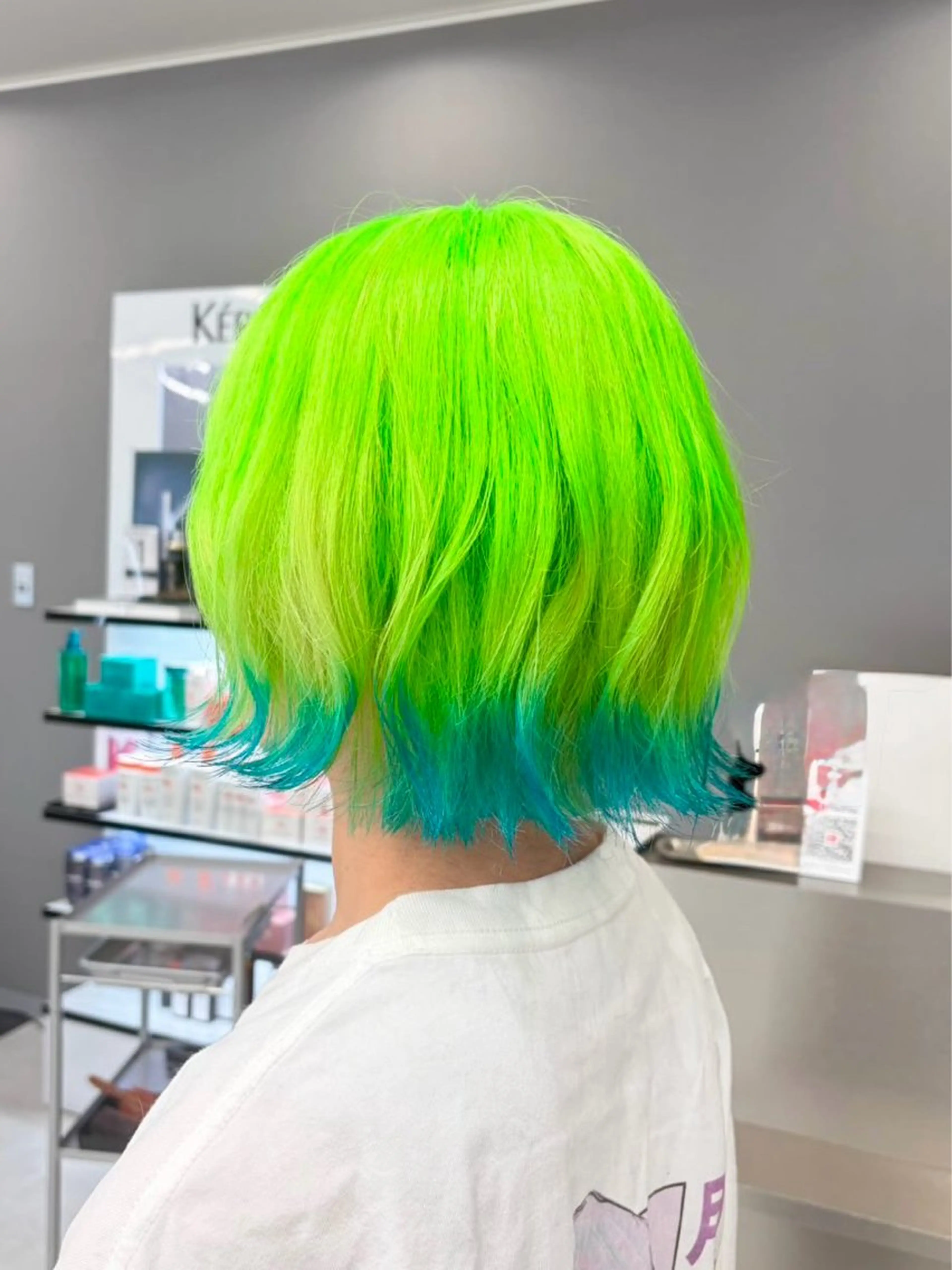 ショート カラー🌈/カット /栄/misa👻のヘアスタイル