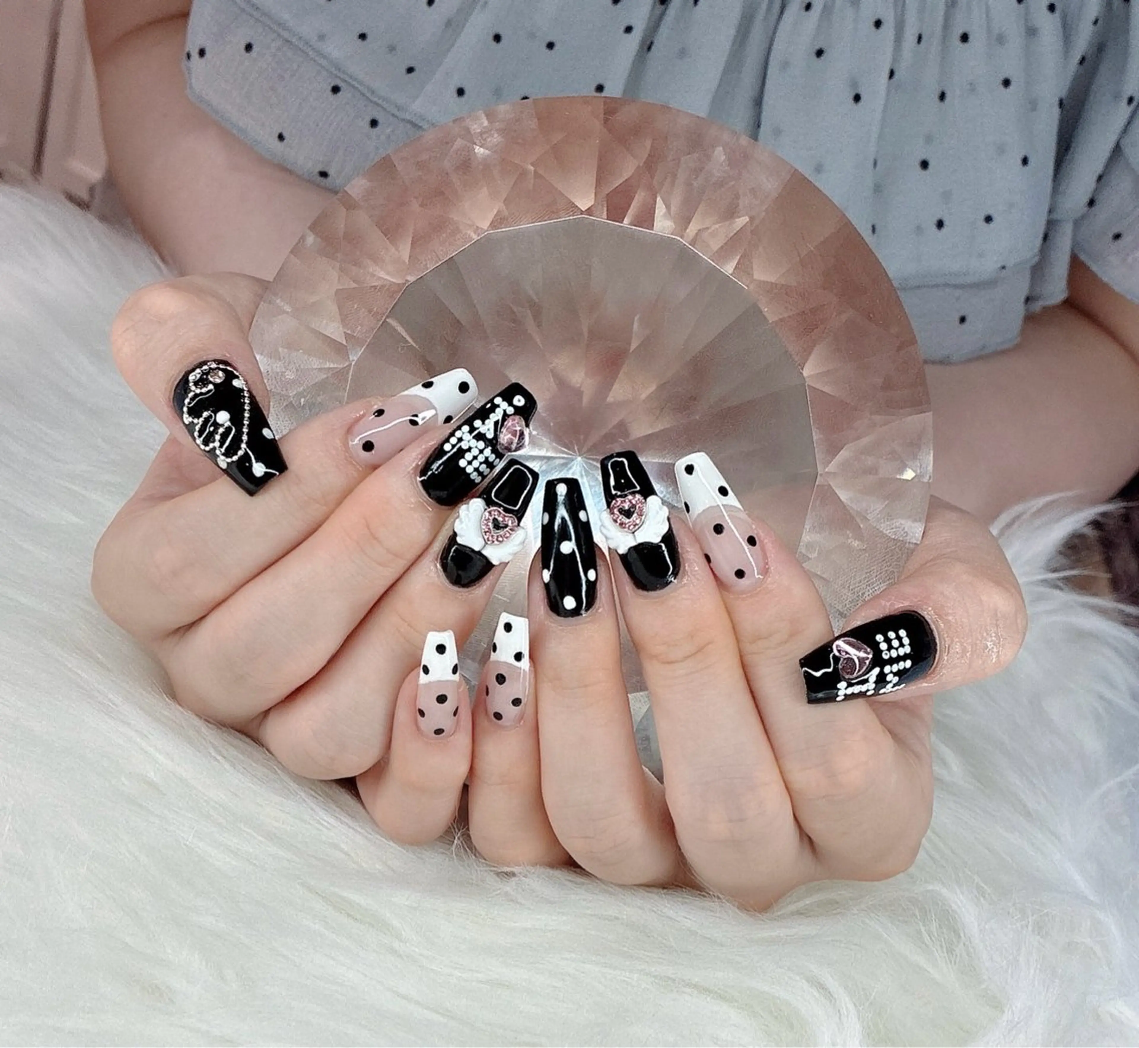 ネイル LoaChaton kaeのネイルデザイン