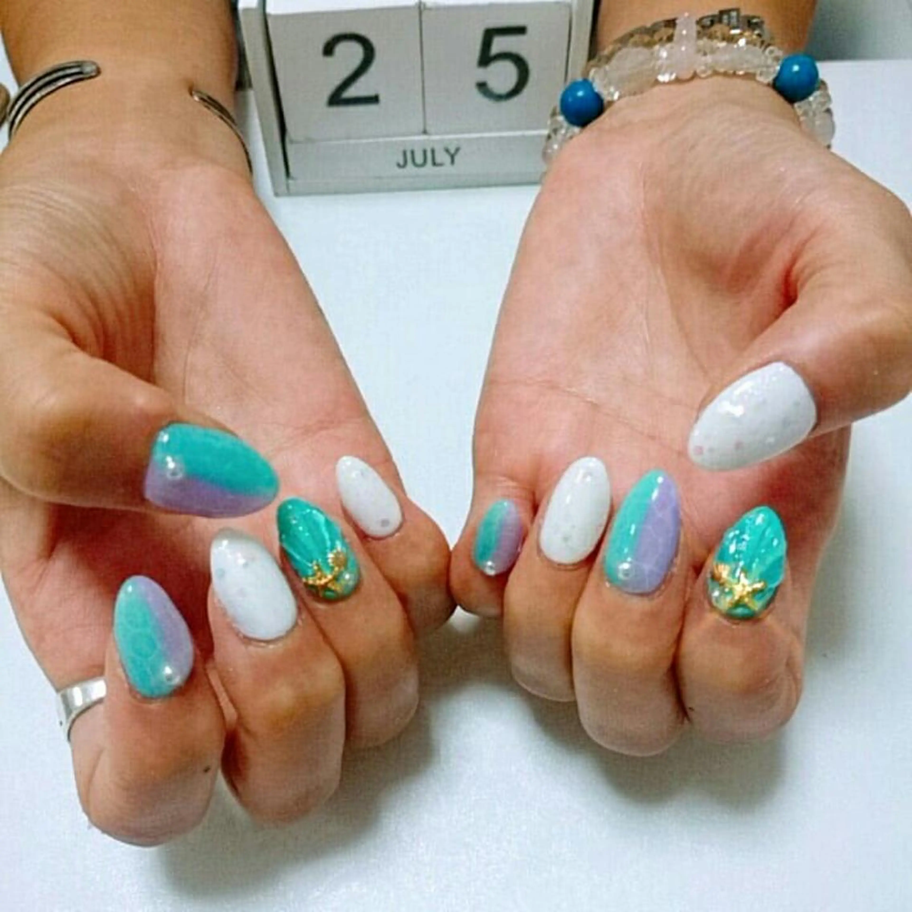 ネイル JEWEL nailのネイルデザイン