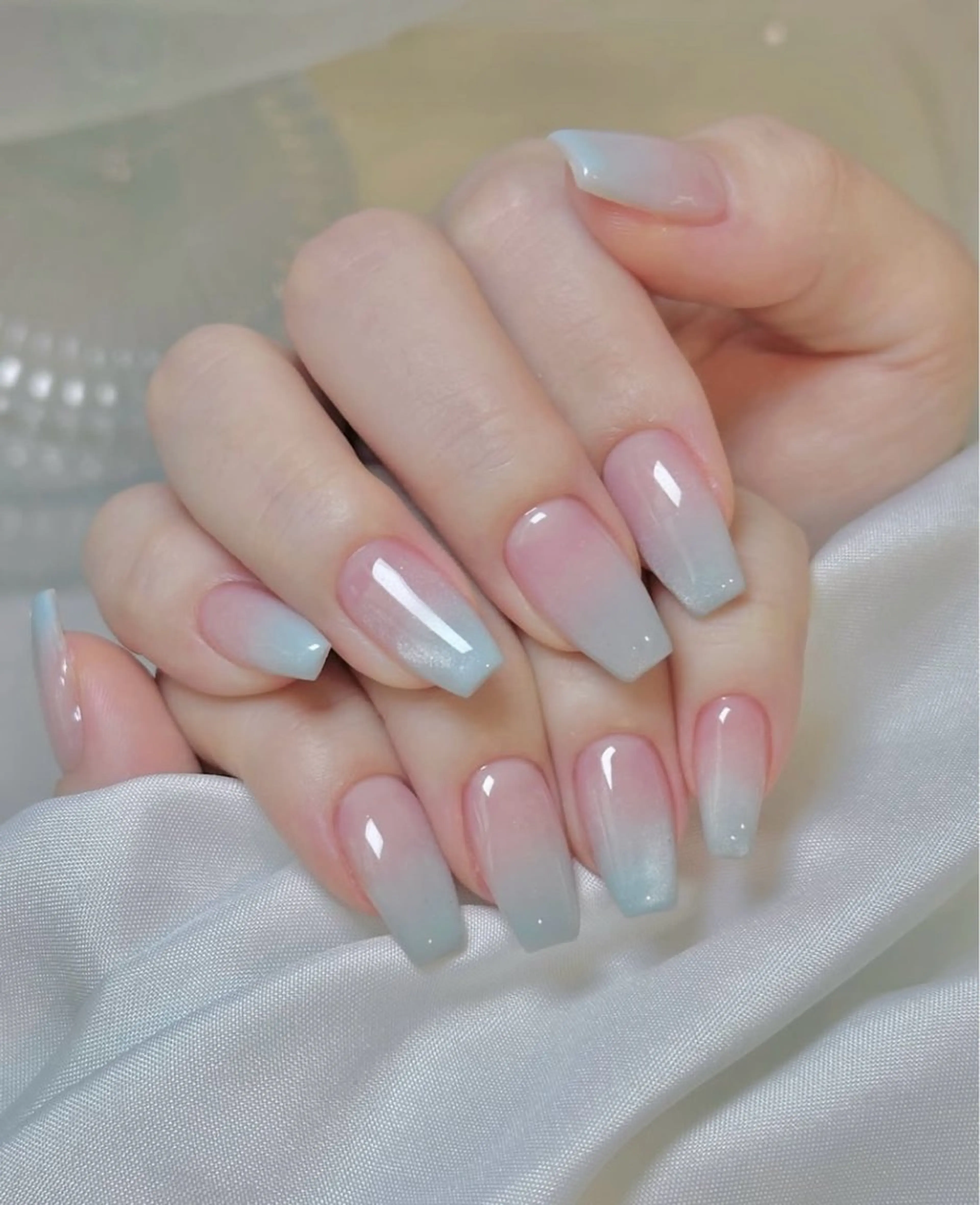 ネイル グラデーション ハンドネイル JISOO ANA.CHUOのネイルデザイン