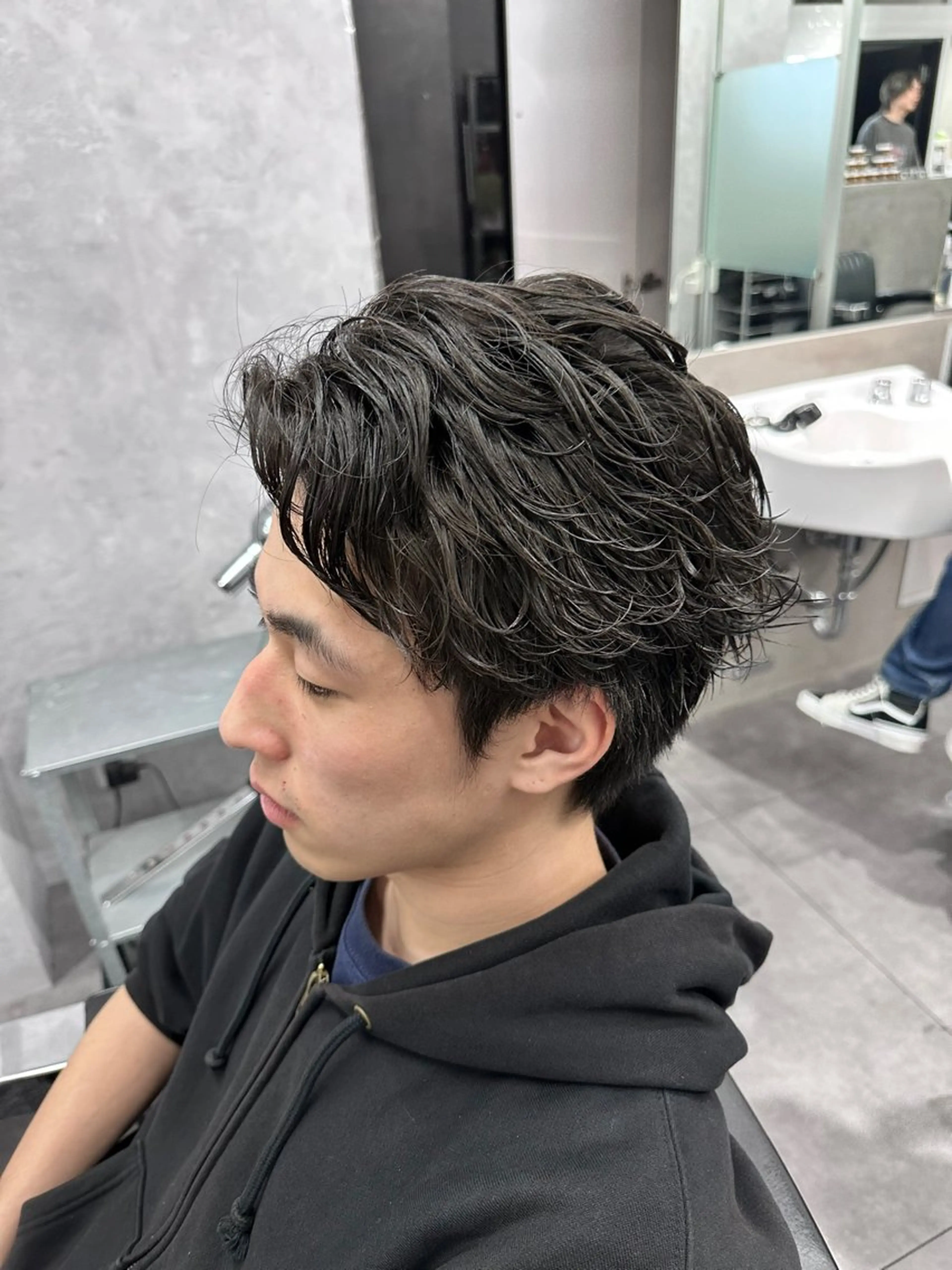 【メンズ限定】センターパート×フェザーパーマの写真