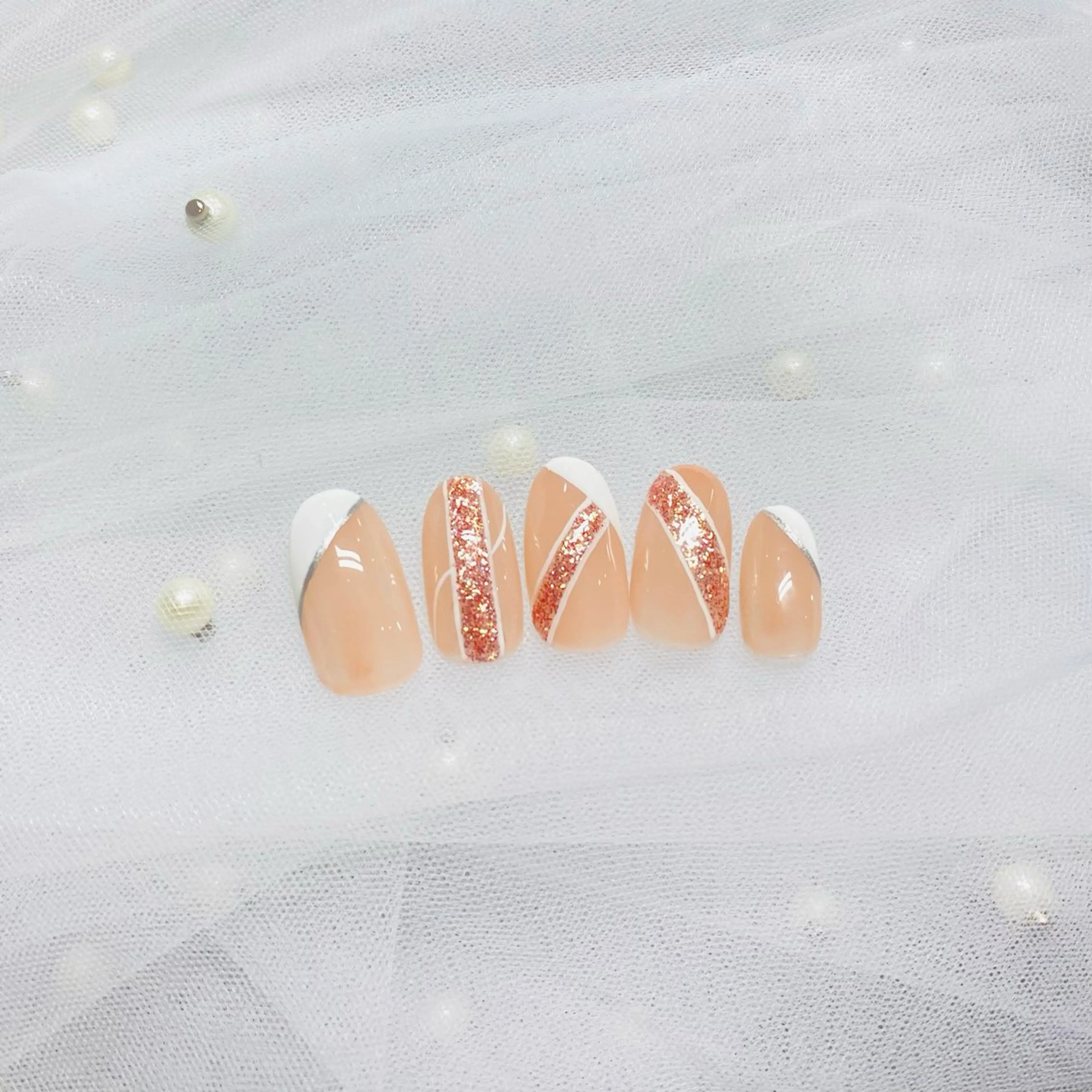 ミディアム ハンドネイル 齋藤 佳奈のネイルデザイン