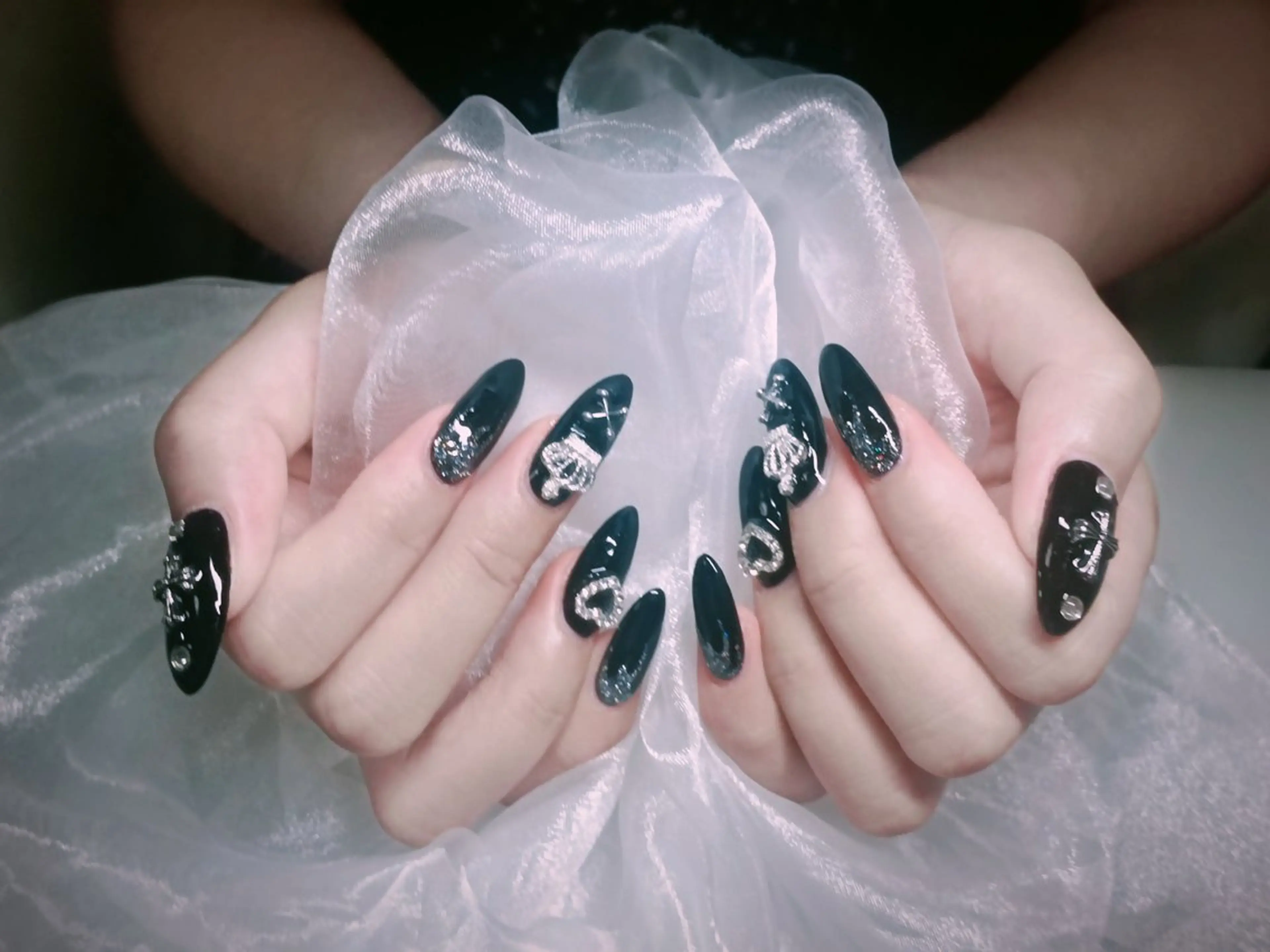 ネイル Mio nail所属・清水 ゆうのネイルデザイン