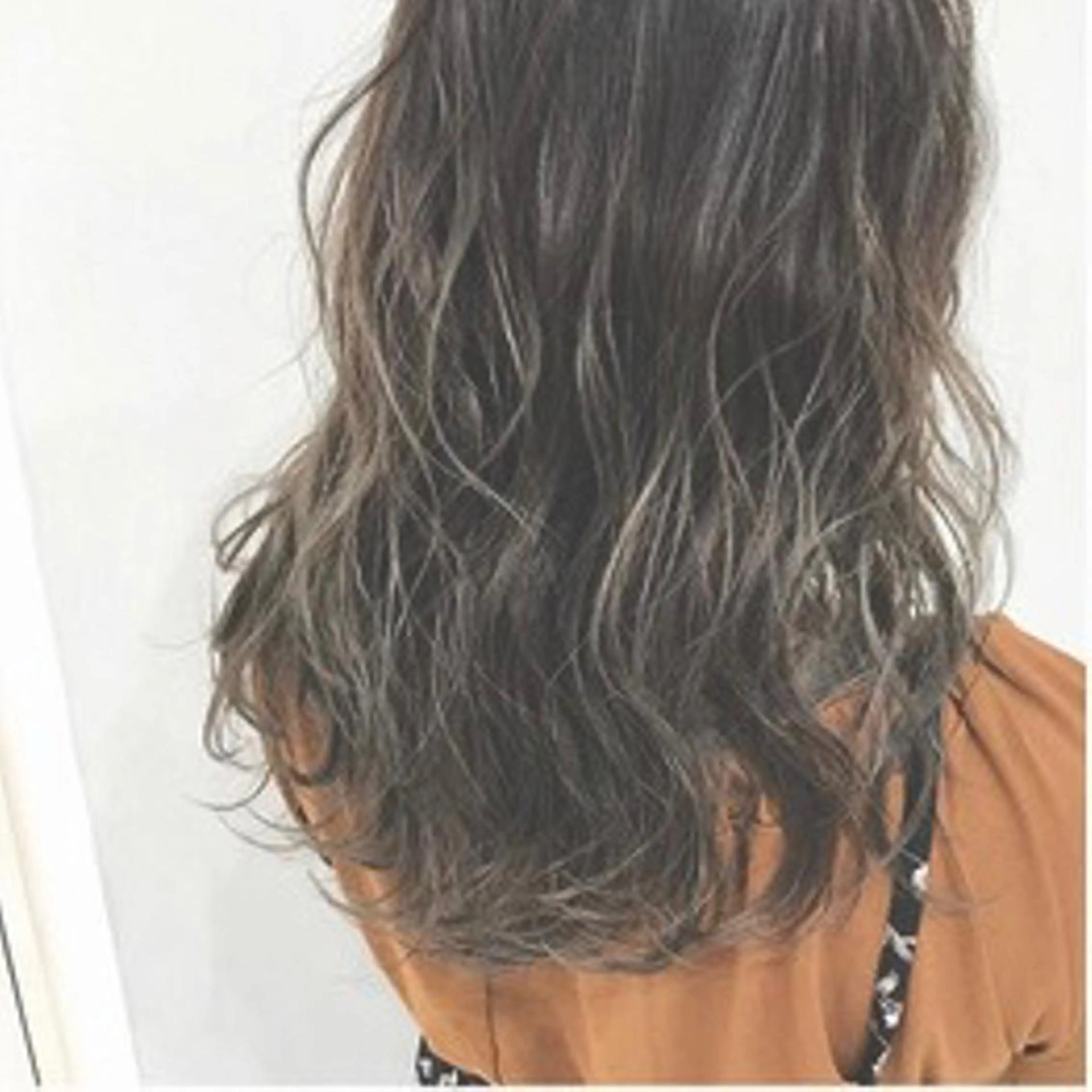 セミロング カラー アディクシーカラー ハイライトカラー 外国人風カラー ハイライト the BRIDGE hair salonのヘアスタイル