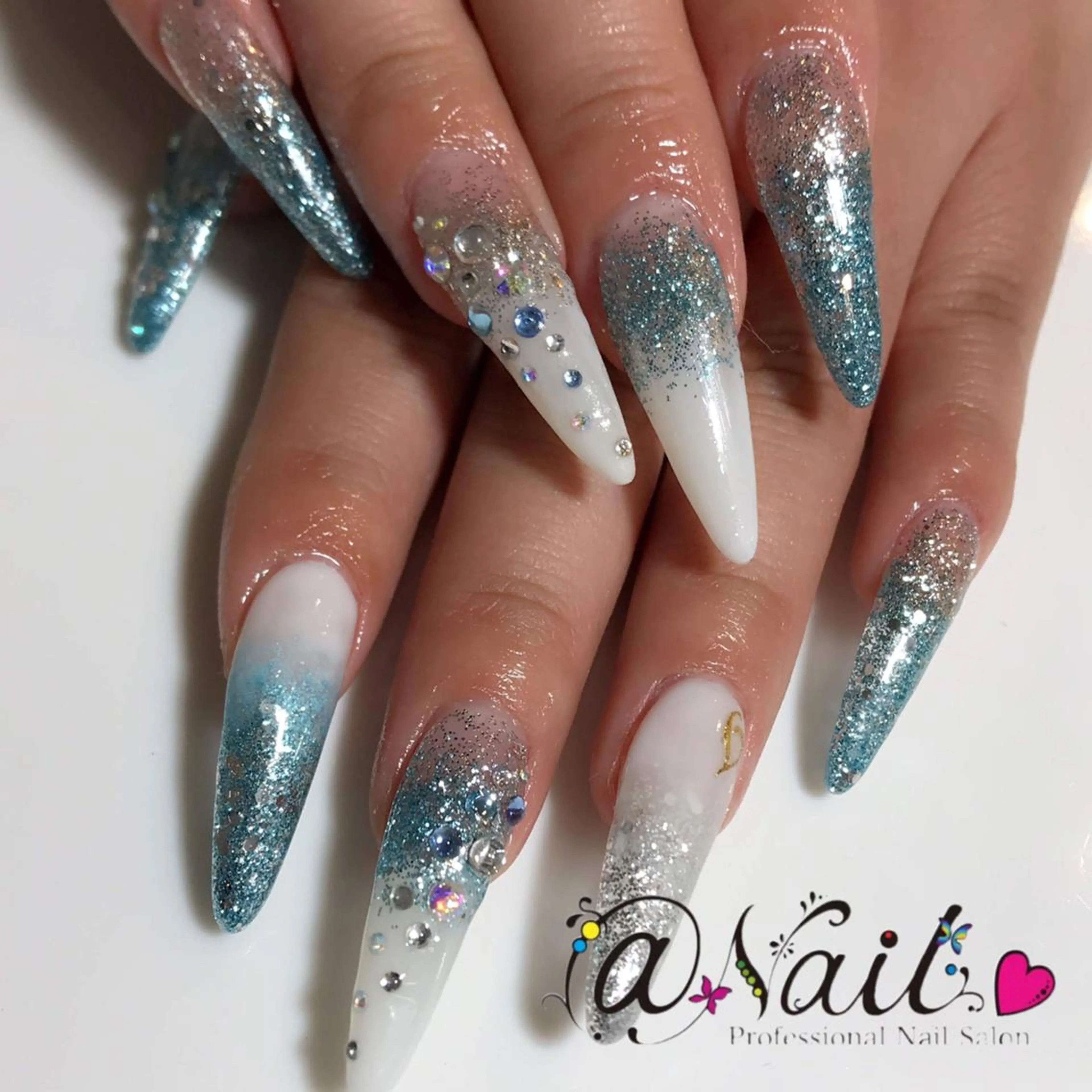 ネイル 小尾 栞のネイルデザイン