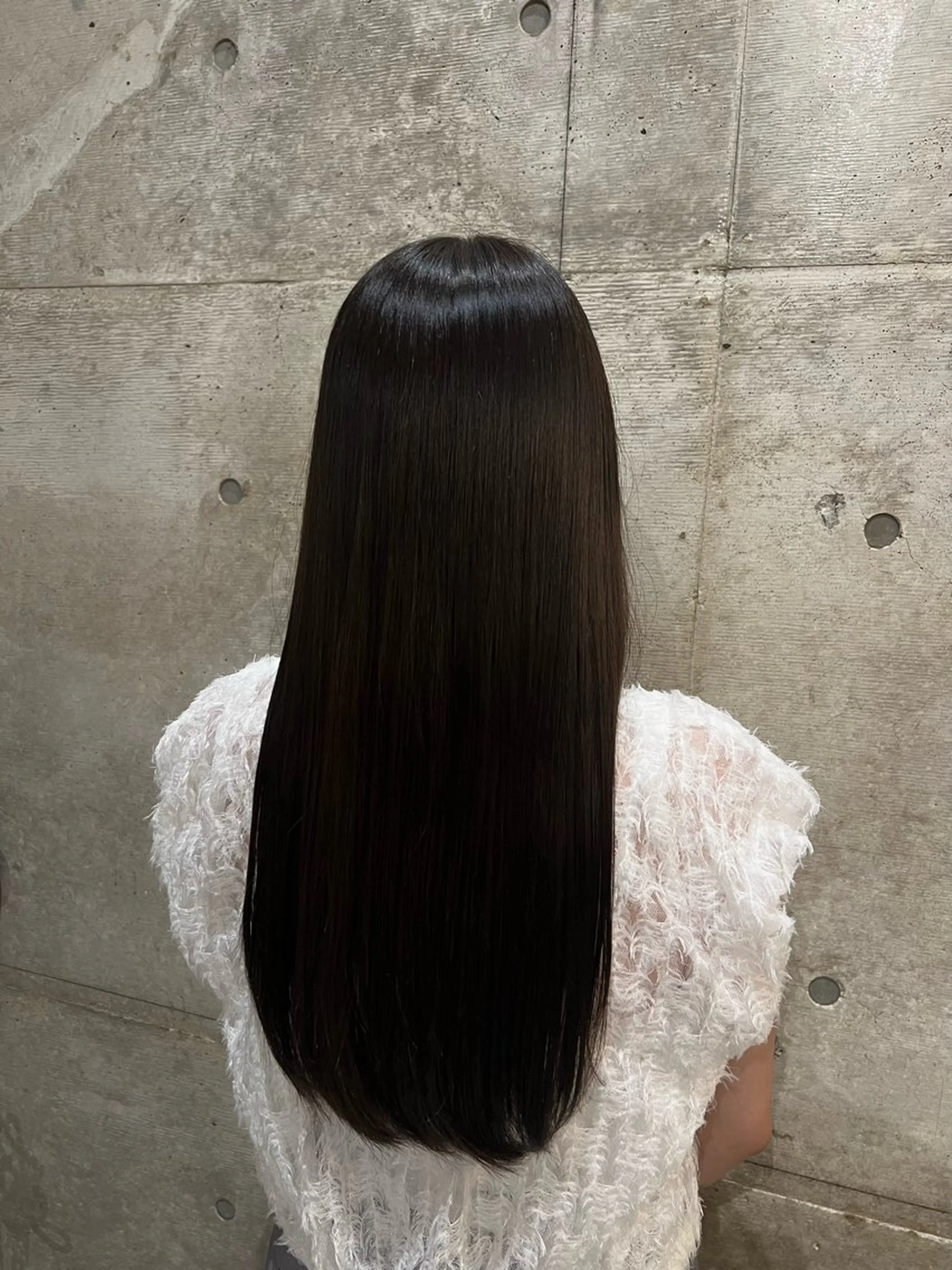 ロング カラー グレージュ オリーブグレージュ オリーブグレー トリートメント Luxe所属・パーマモデル募集中／ HINAのヘアスタイル