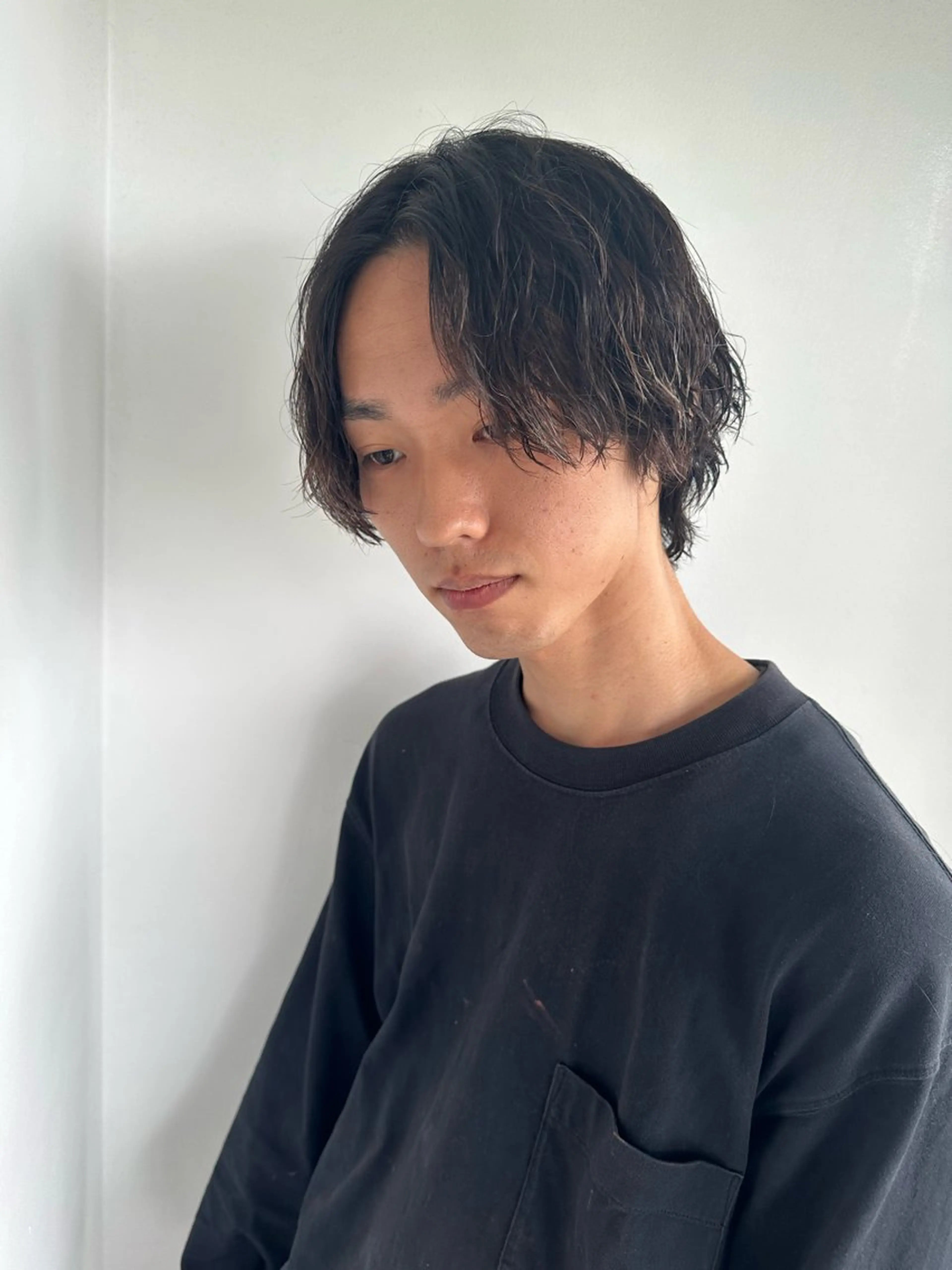 ミディアム パーマ メンズ センターパート メンズ韓国風 マッシュウルフ マッシュ メンズウルフカット 【メンズ職人】 ✂️佐藤友のヘアスタイル