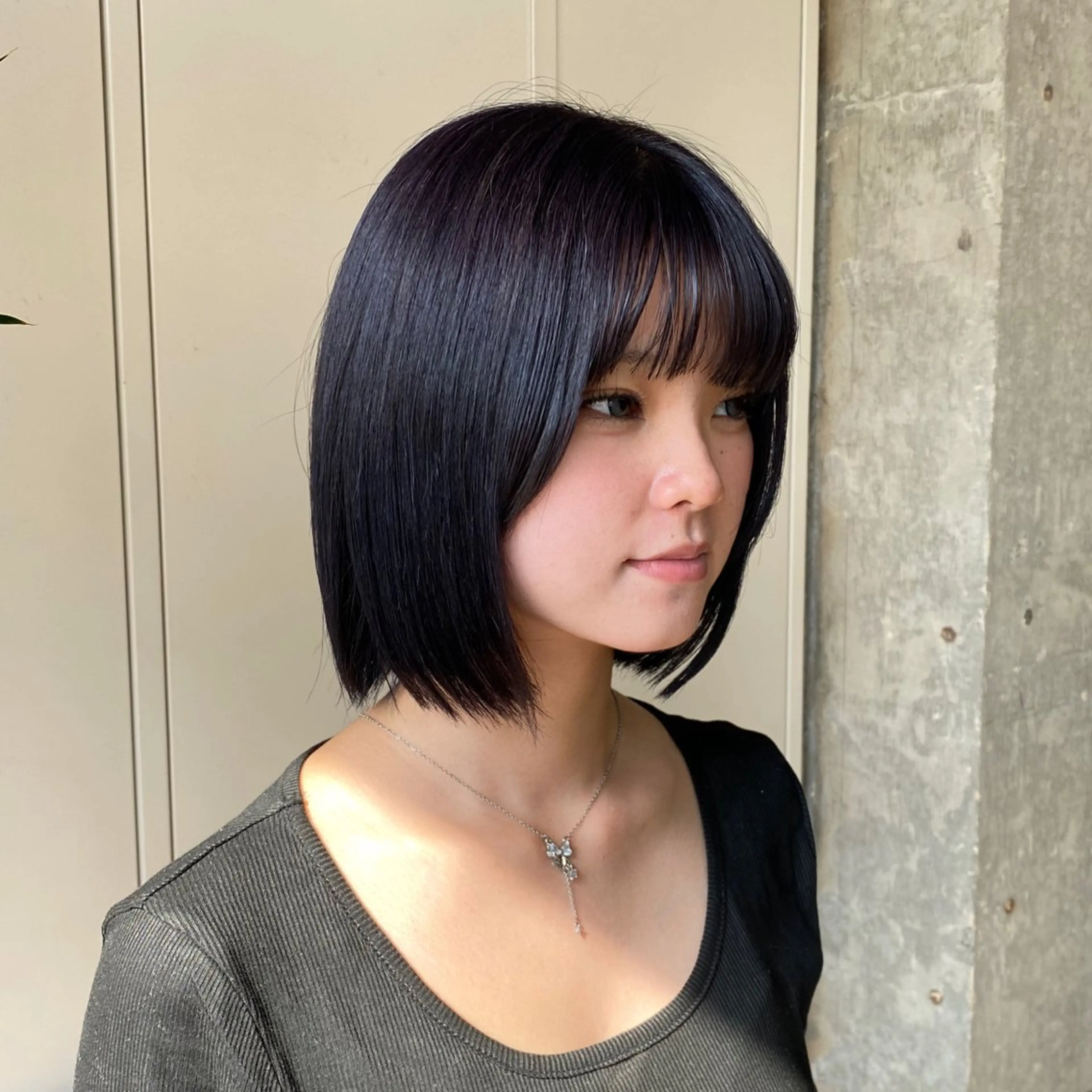 ショート カラー 大下 心渚 /ブリーチ/艶カラーのヘアスタイル