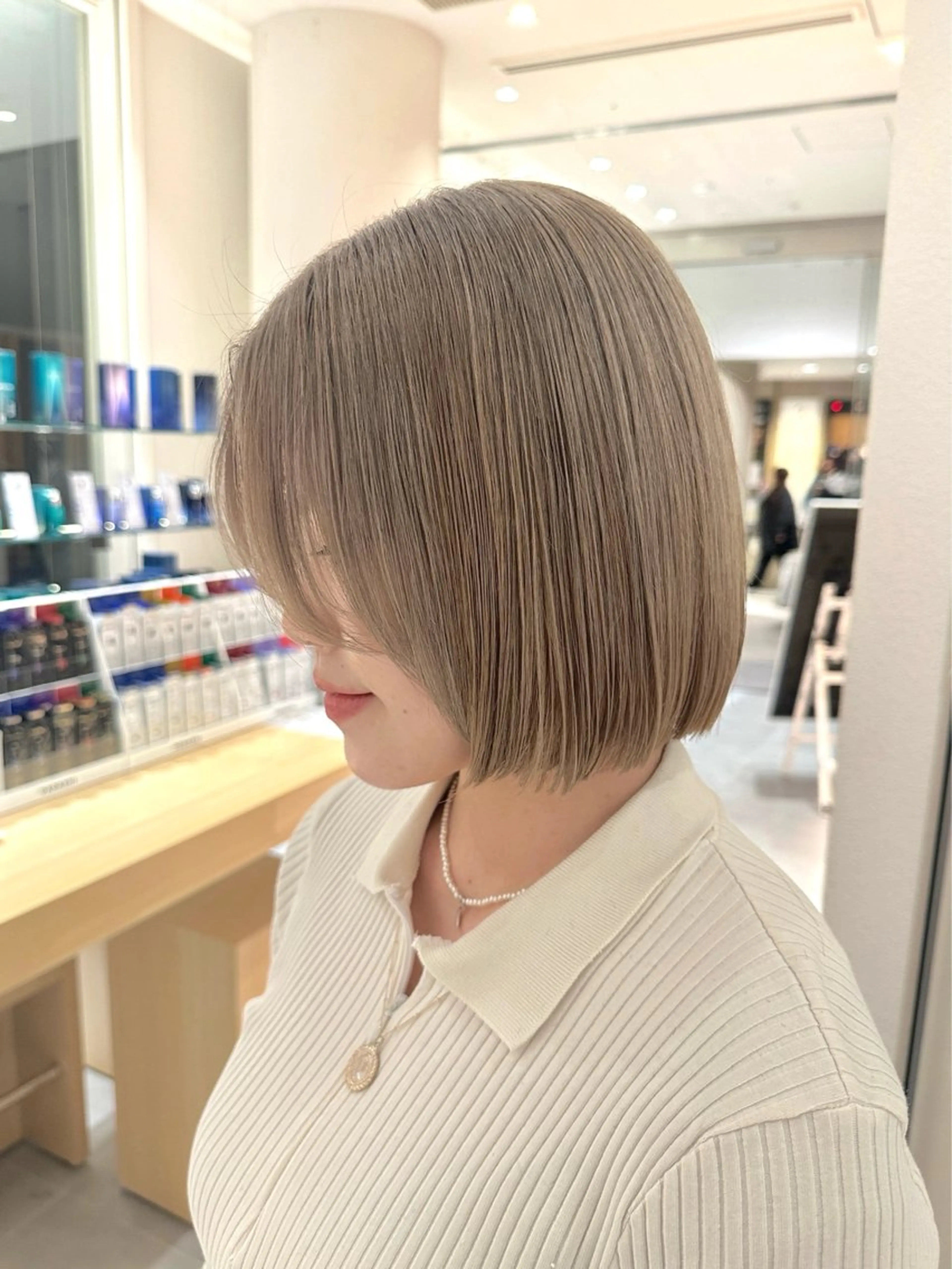 ミディアム カラー カット kako　ショート ボブのヘアスタイル