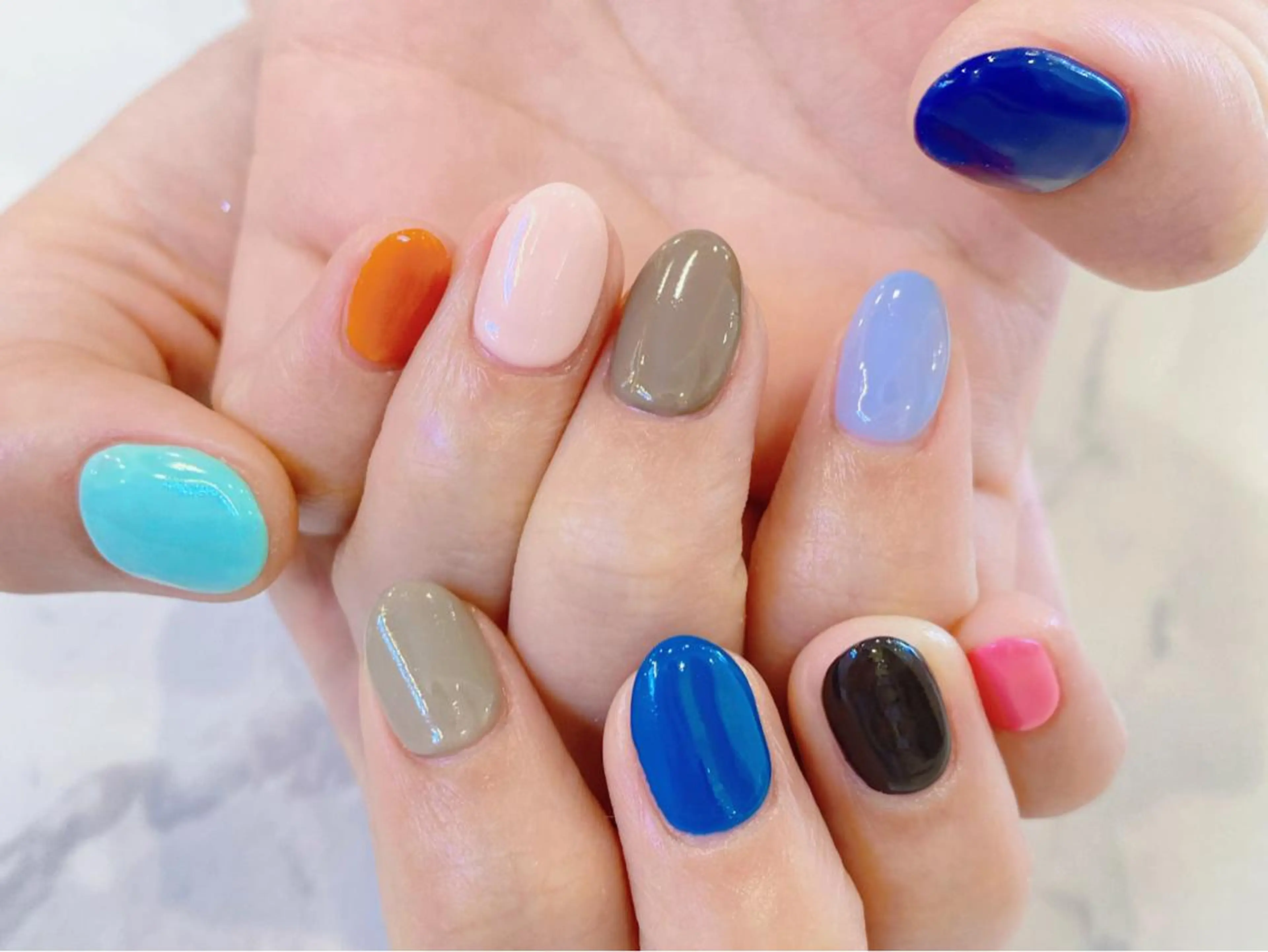 ミディアム ハンドネイル VENUS Nail ★池袋徒歩2分のネイルデザイン