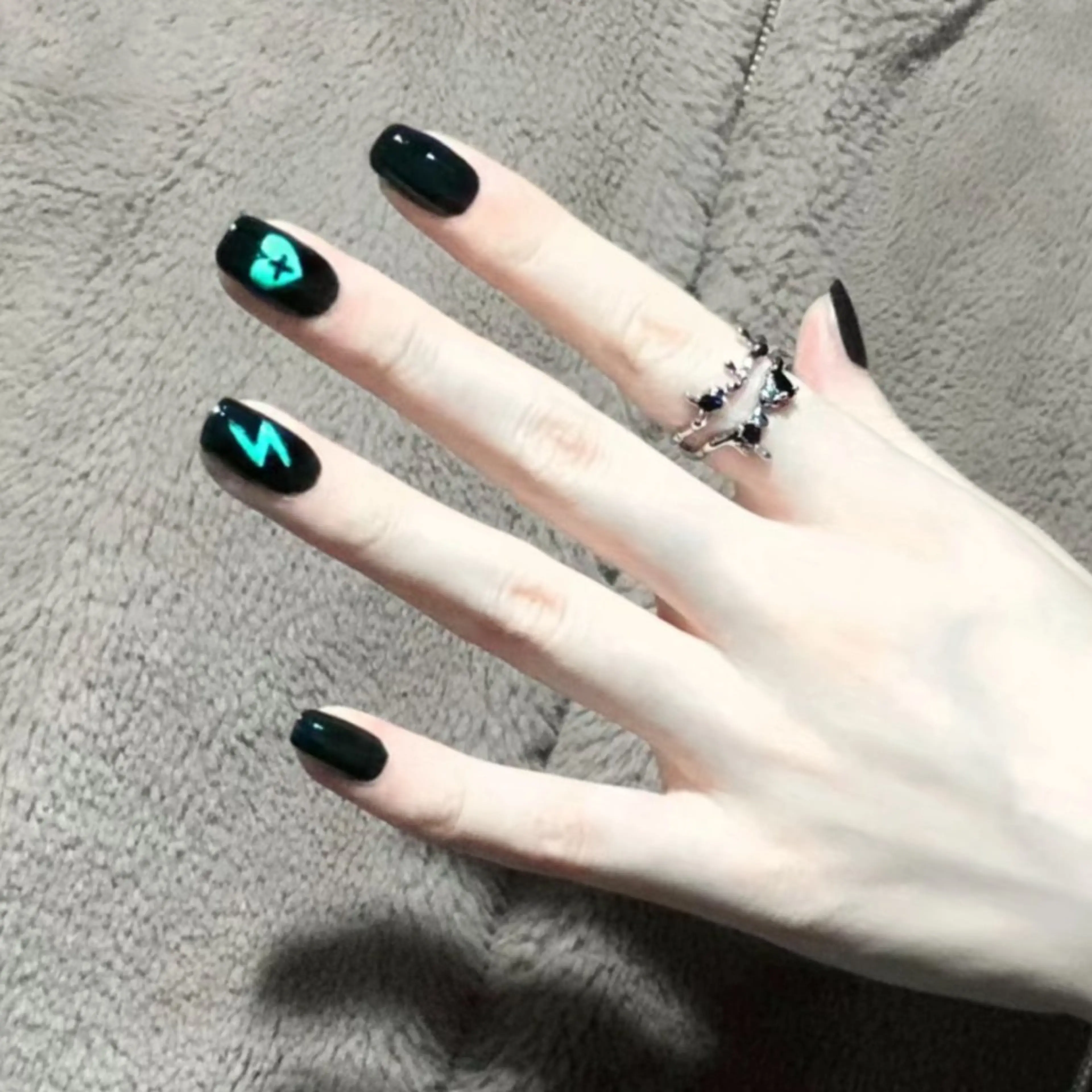 ネイル bubu nail salon所属・BuBu Nail渋谷桜ヶ丘のネイルデザイン