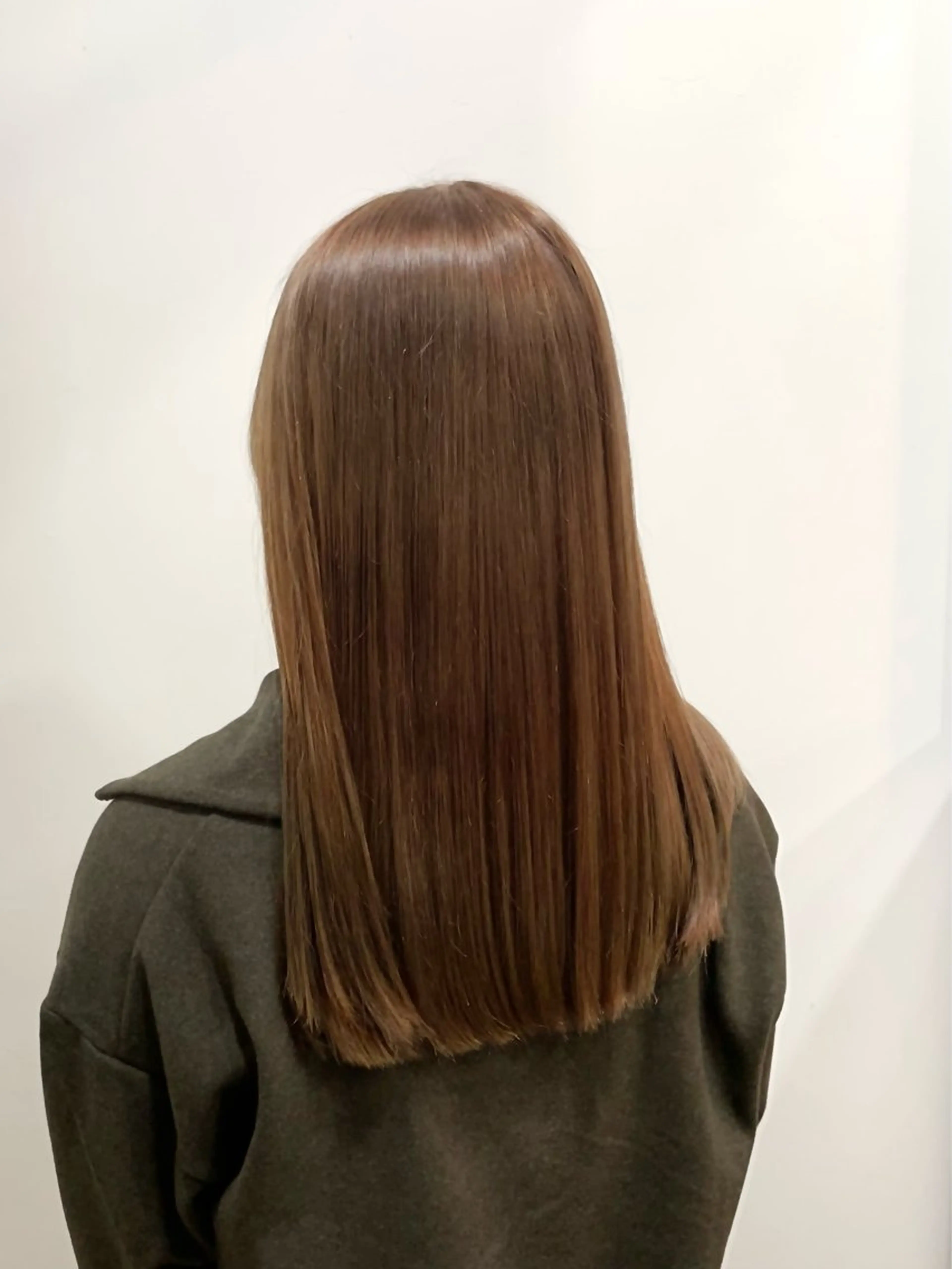 セミロング オオシマ ミユのヘアスタイル