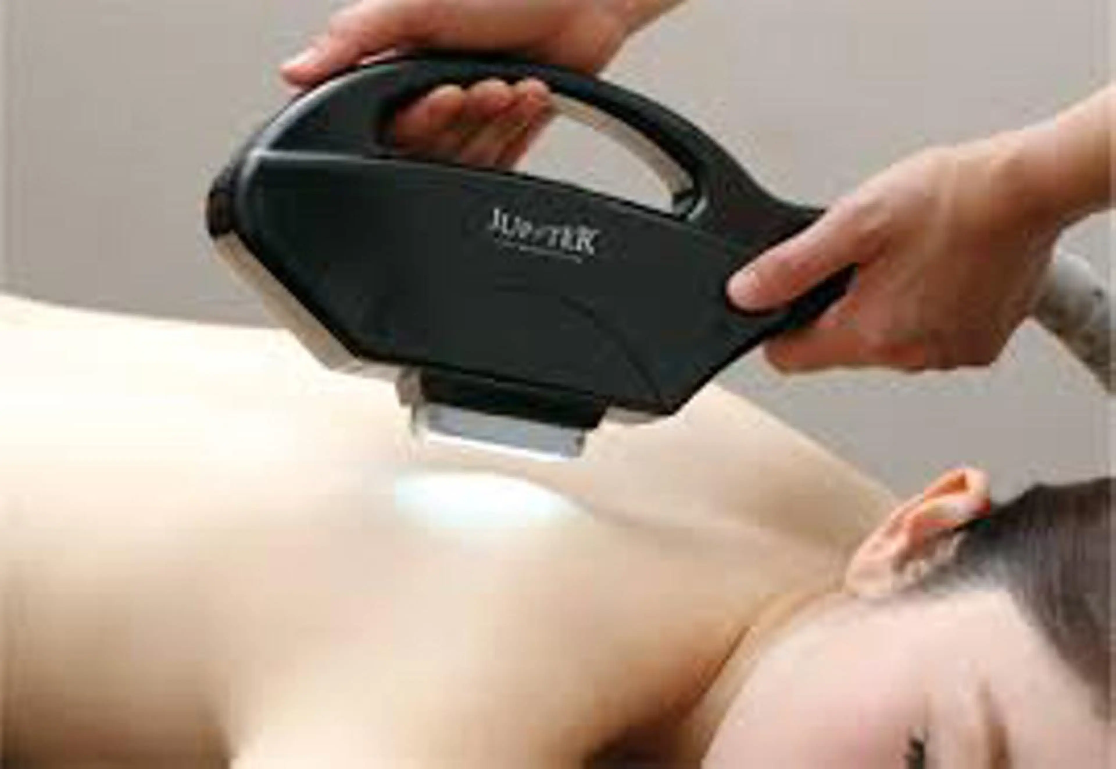 全身脱毛（顔、VIO込）1回［痛くない！産毛、白髪もスッキリきれい］の写真