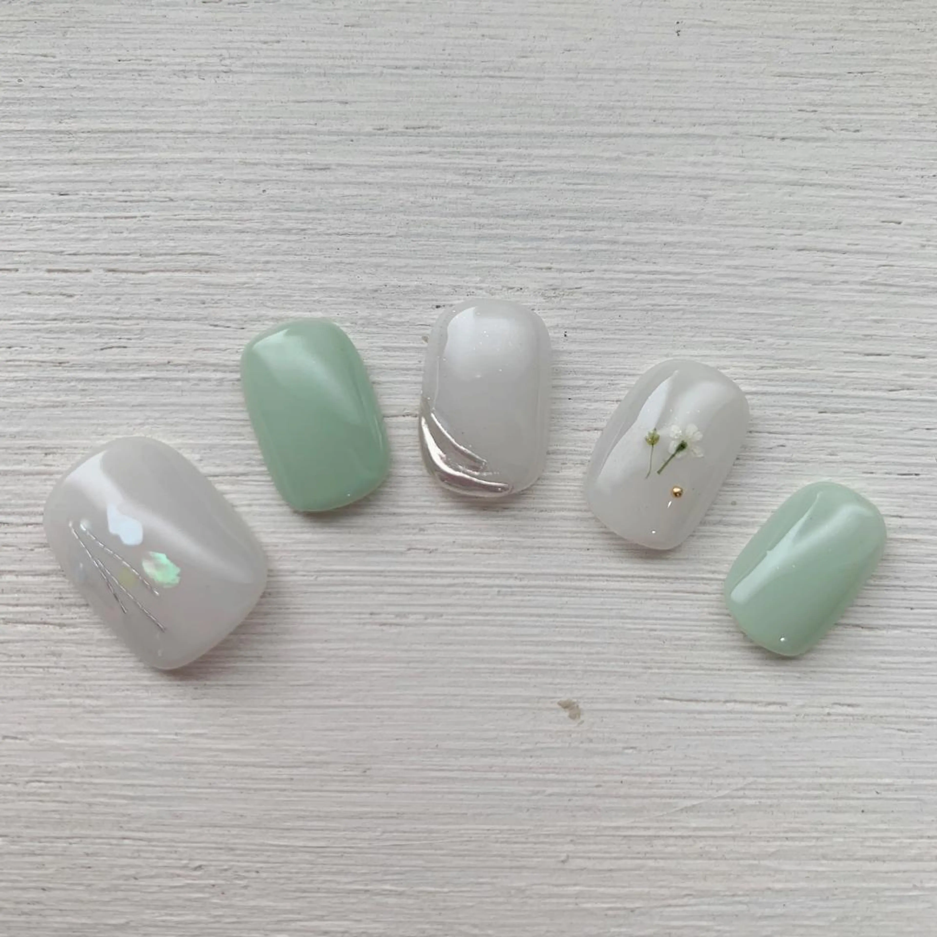 ネイル 春日井ネイルサロン iroのネイルデザイン