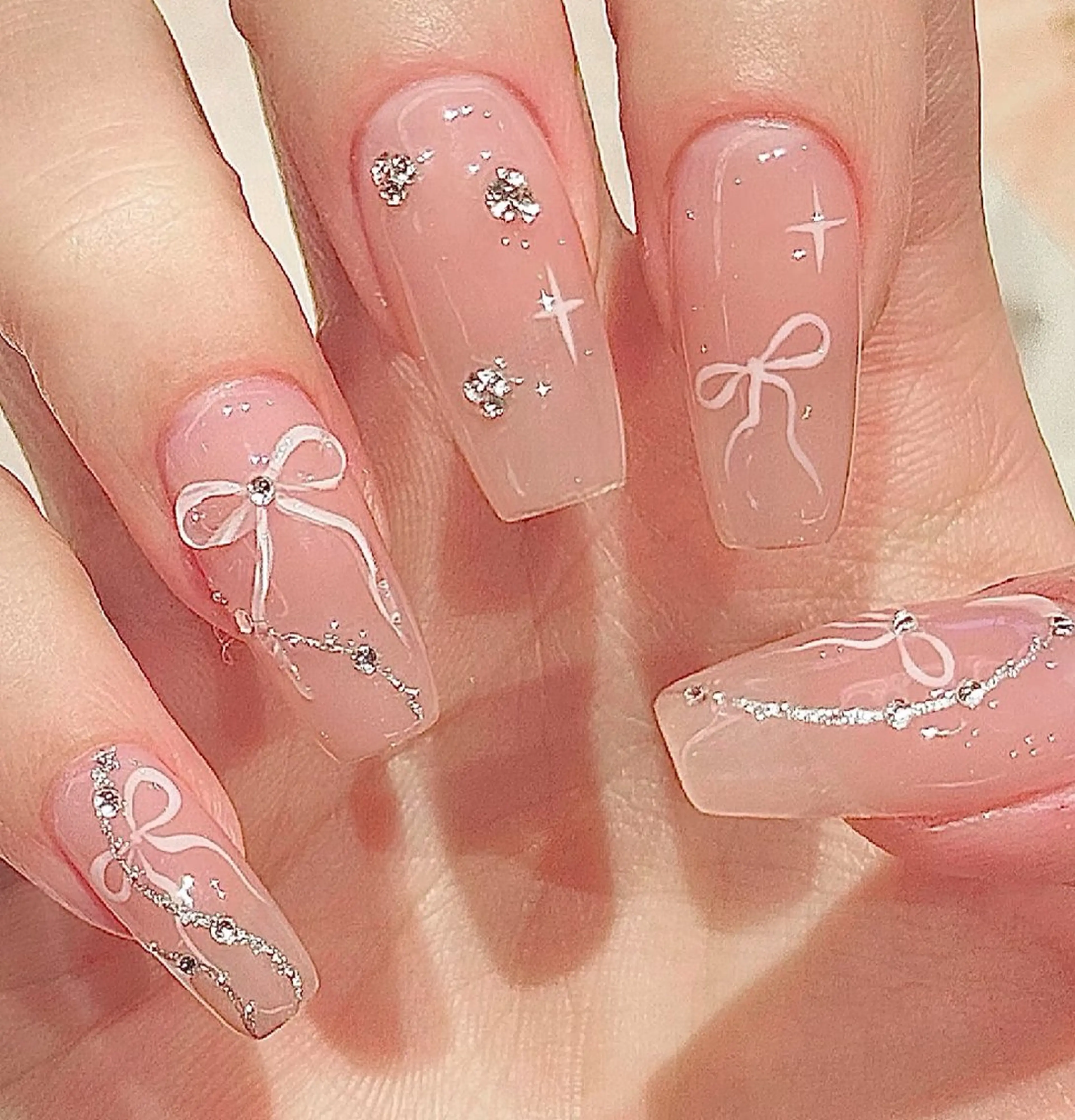 ネイル Miu Miu 🎀 長さだし專門のネイルデザイン