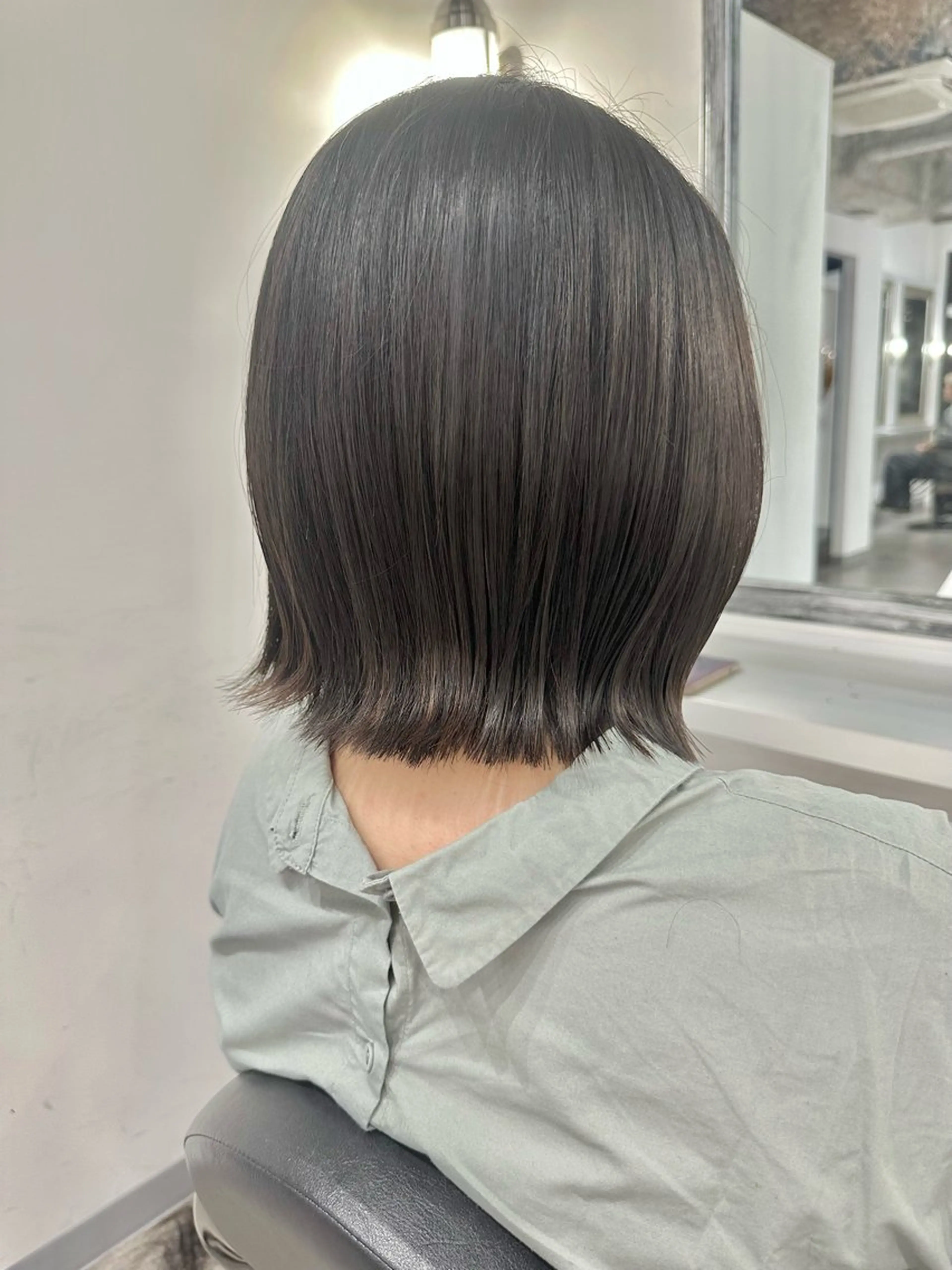 ショート カラー ボブ 外ハネヘア 篠崎 佑季のヘアスタイル