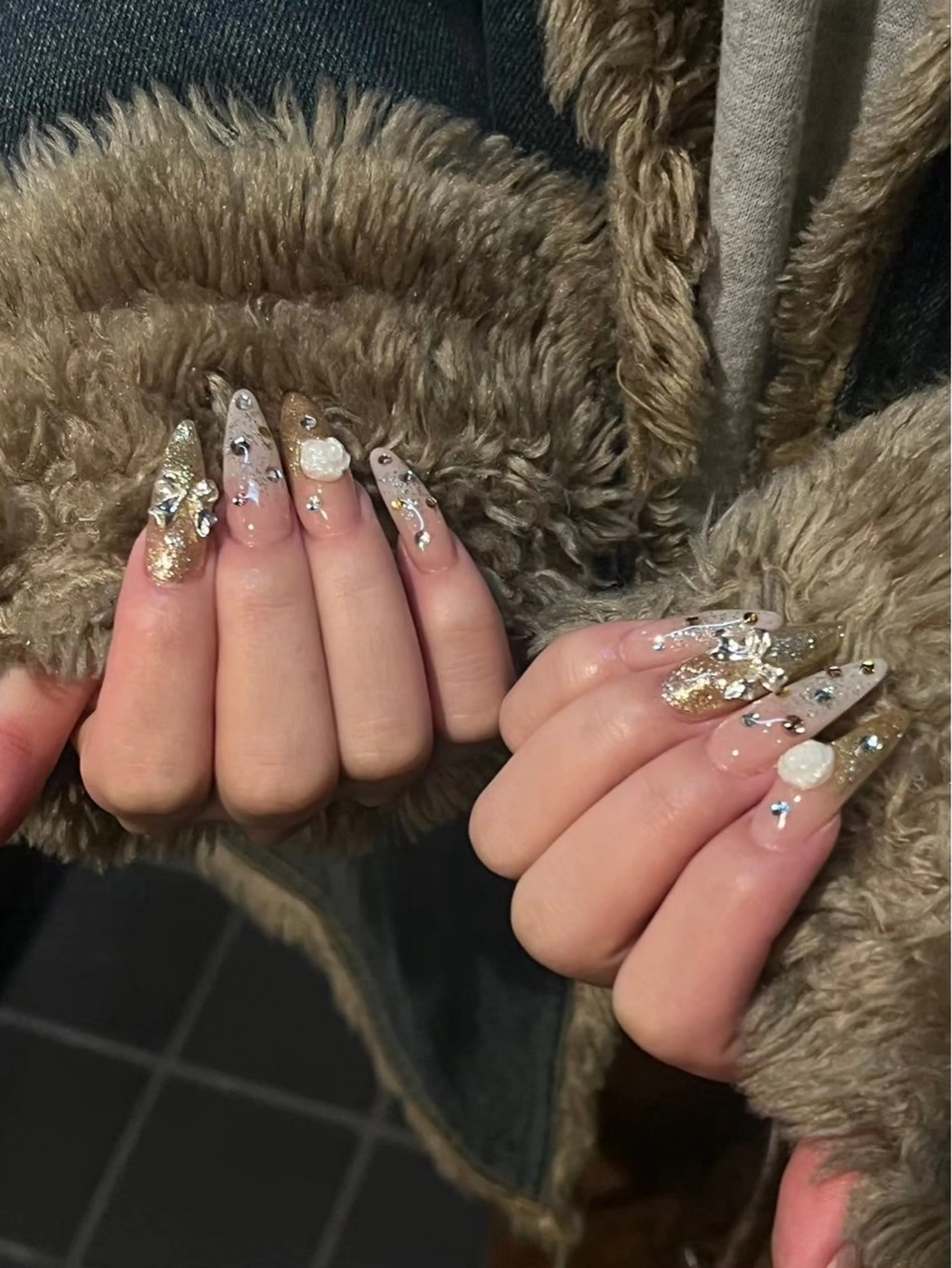 ネイル ハンドネイル フットネイル 𝙃𝙖𝙧𝙪⋆ ˚꩜｡個性派のネイルデザイン