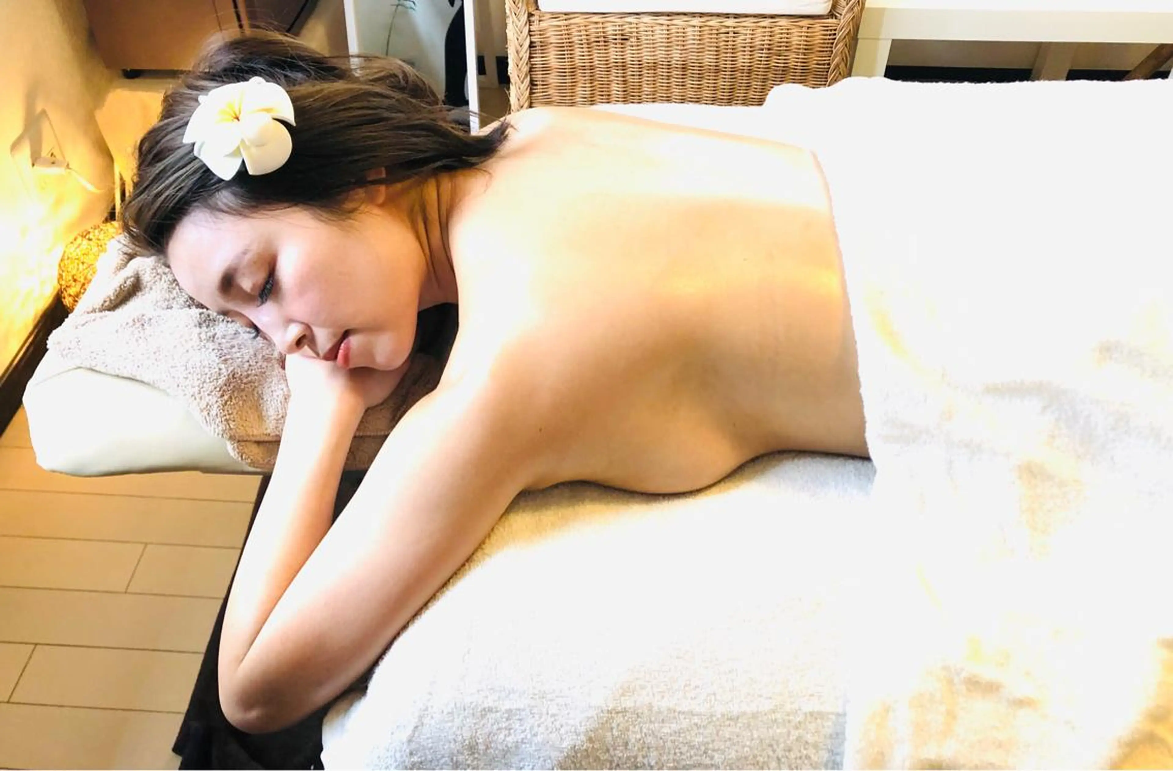 お顔もお身体も❤️選べるお好きなアロマをブレンド致します🎶アロマロミロミ65分➕フェイシャル60分の写真