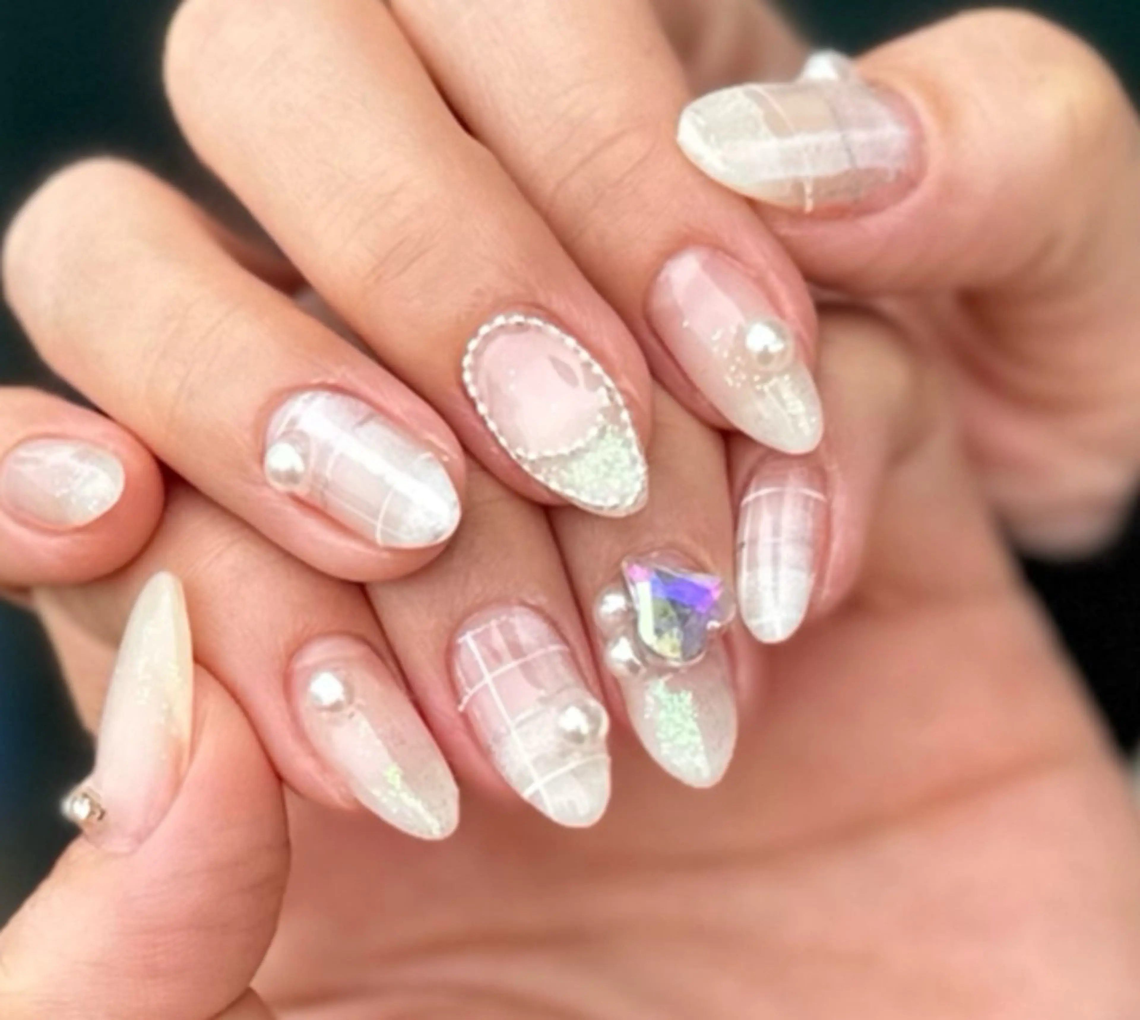 ネイル 新山 聖のネイルデザイン