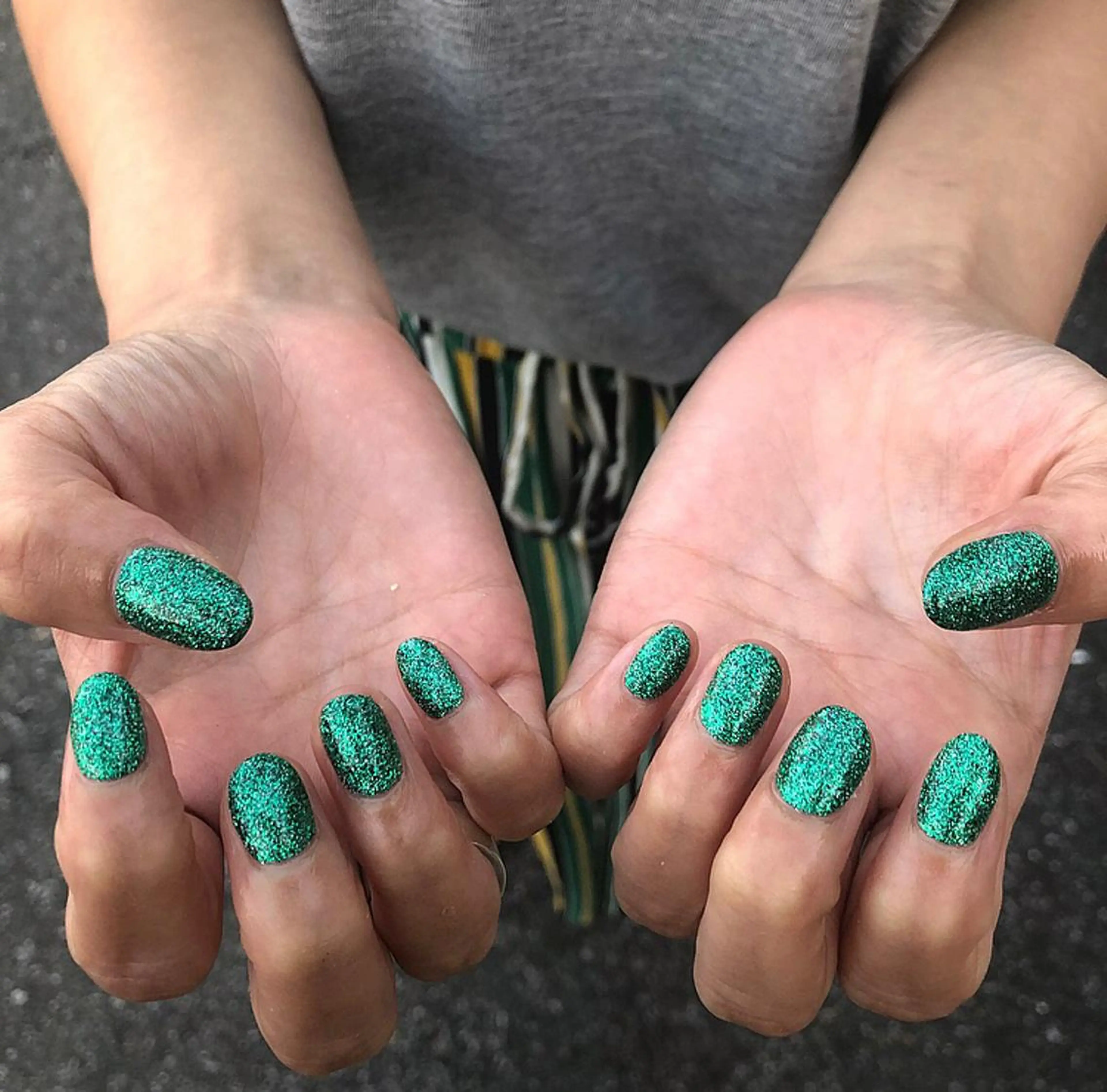 ネイル 椎葉 麻里矢のネイルデザイン