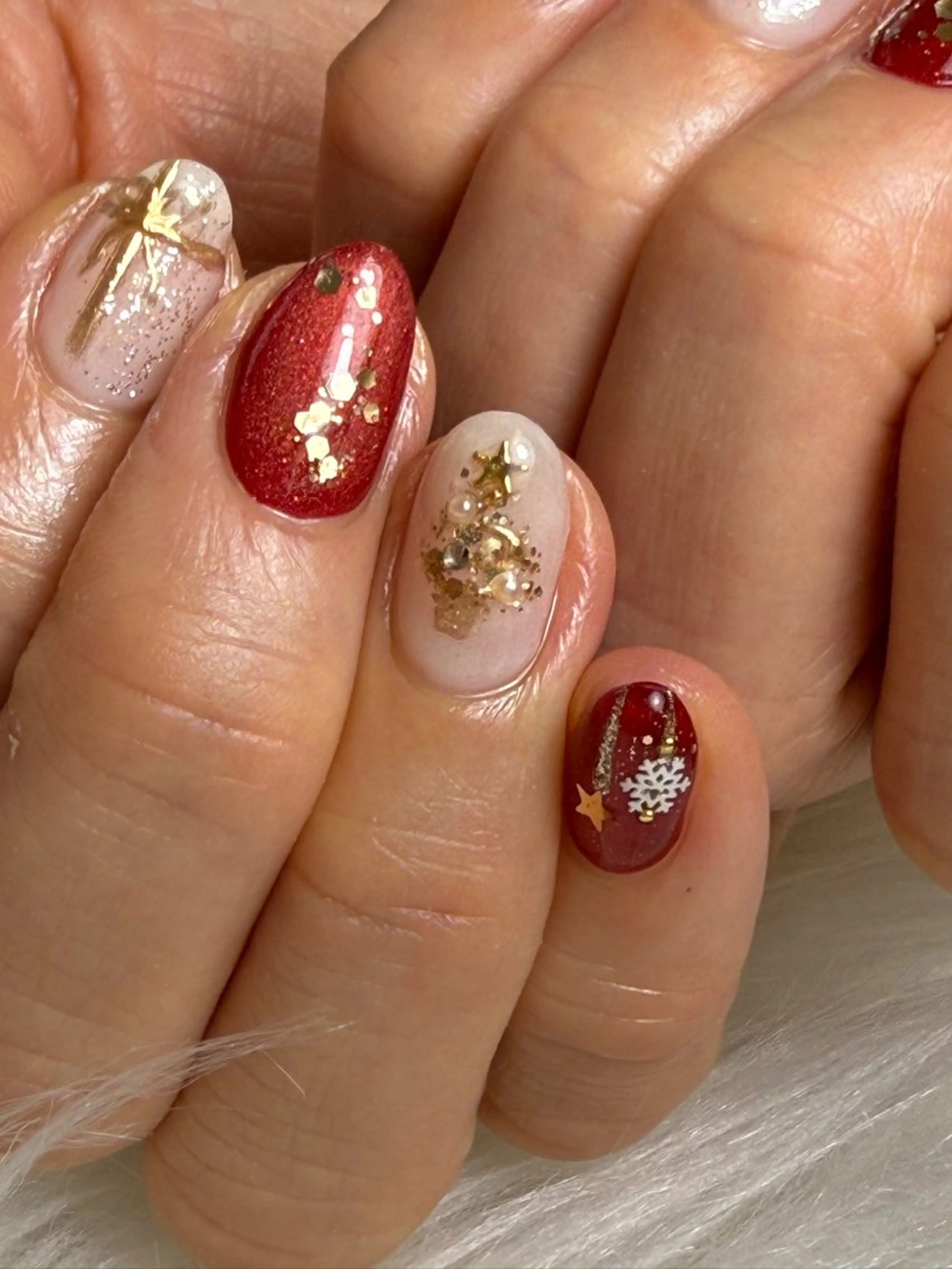ネイル 赤色 冬ネイル クリスマス Luana nailのネイルデザイン