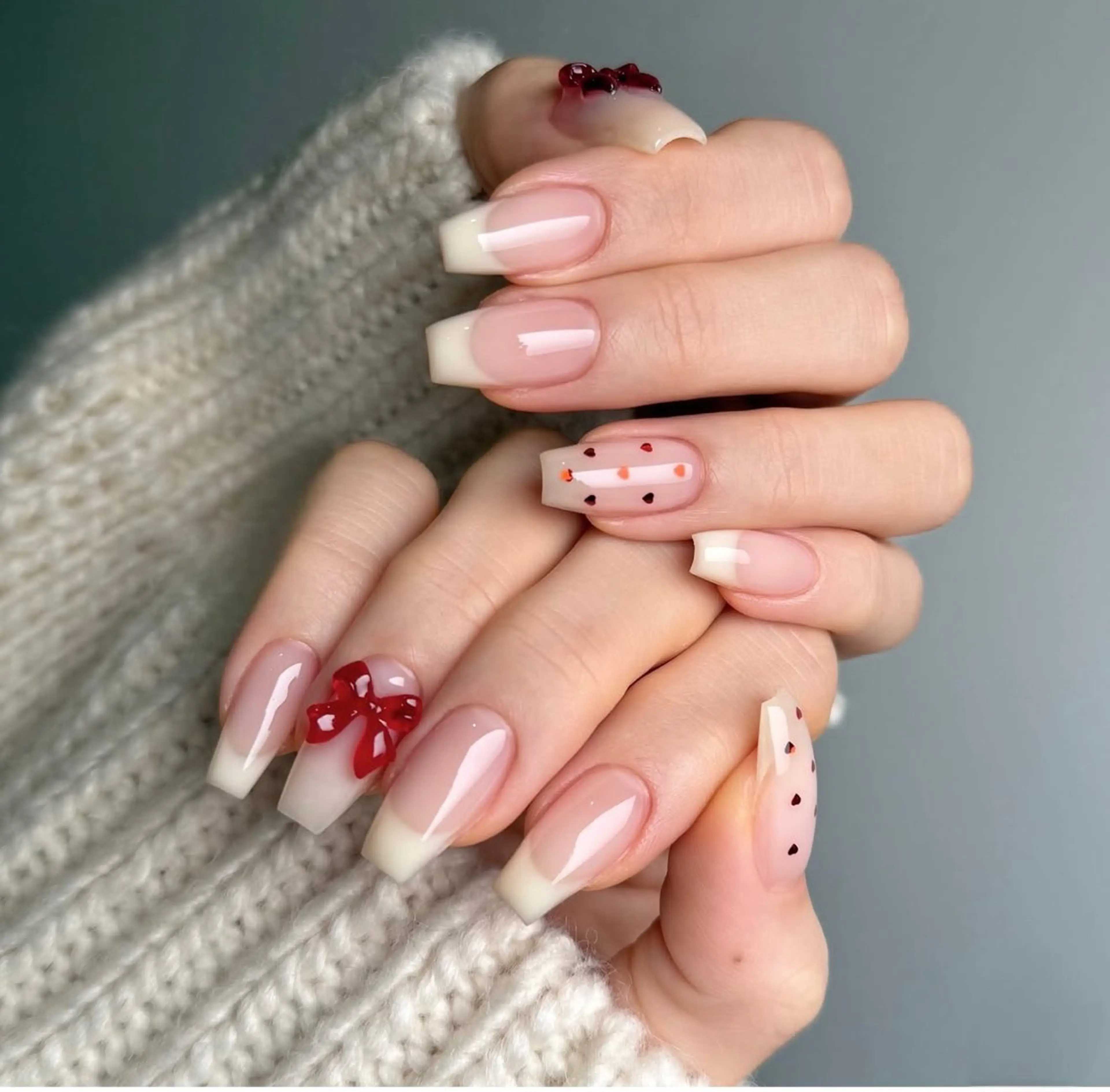 ネイル キラキラネイル マグネットネイル ミラーネイル ニュアンスネイル 春ネイル ハンドネイル Hinaa 池袋のネイルデザイン