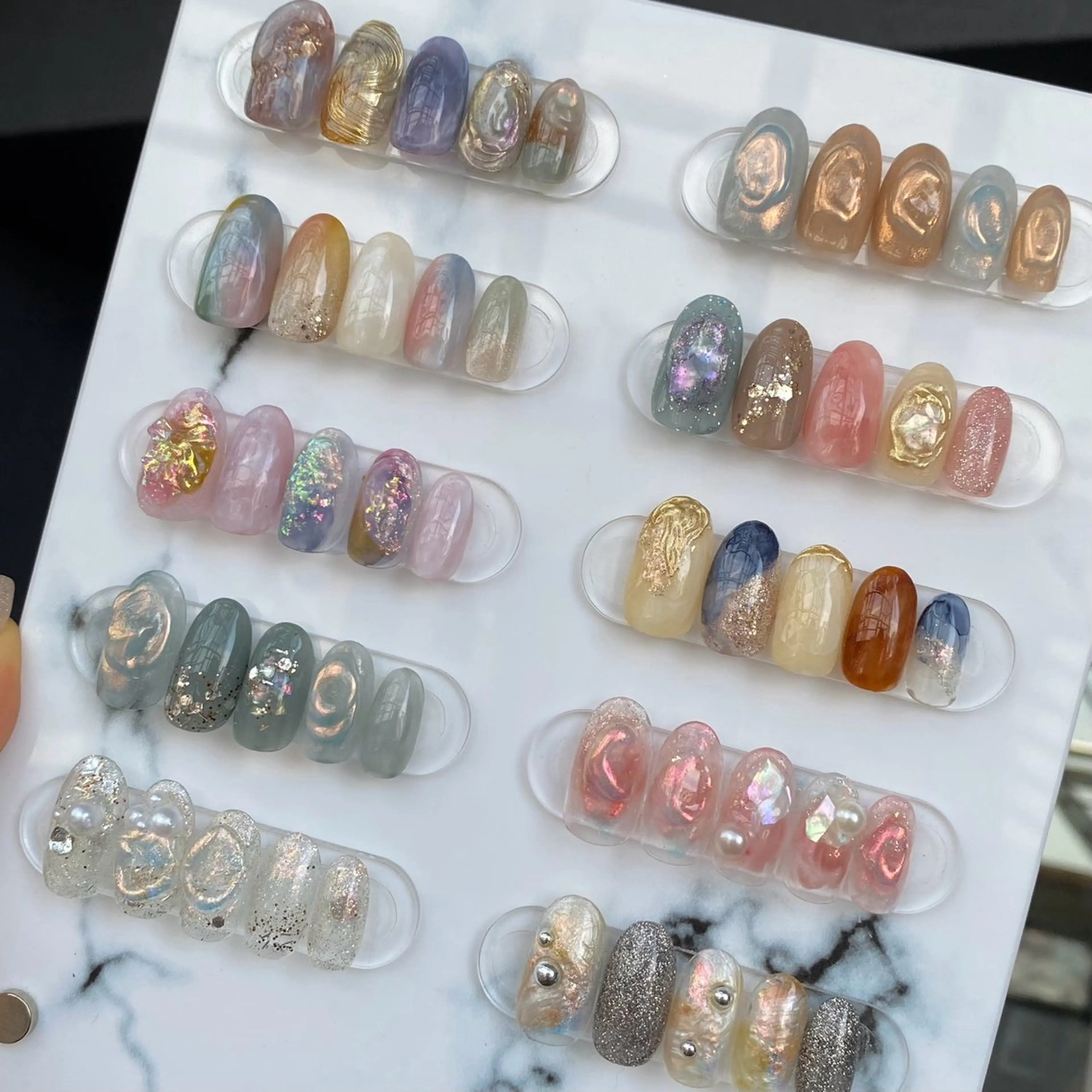 ネイル ニュアンスネイル ハンドネイル amuse 手書きニュアンスのネイルデザイン