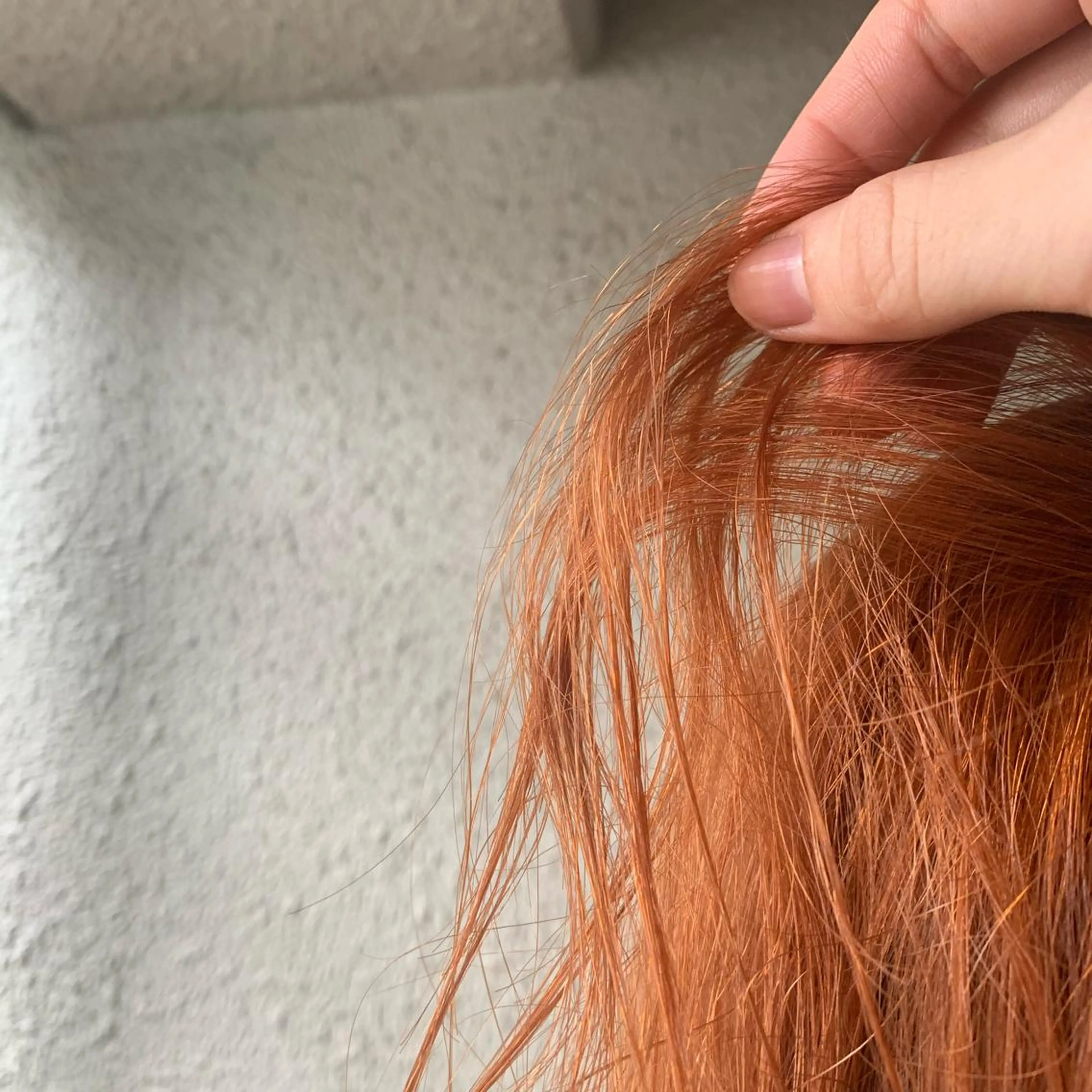 ミディアム カラー オレンジ chouette/ 根本優希のヘアスタイル