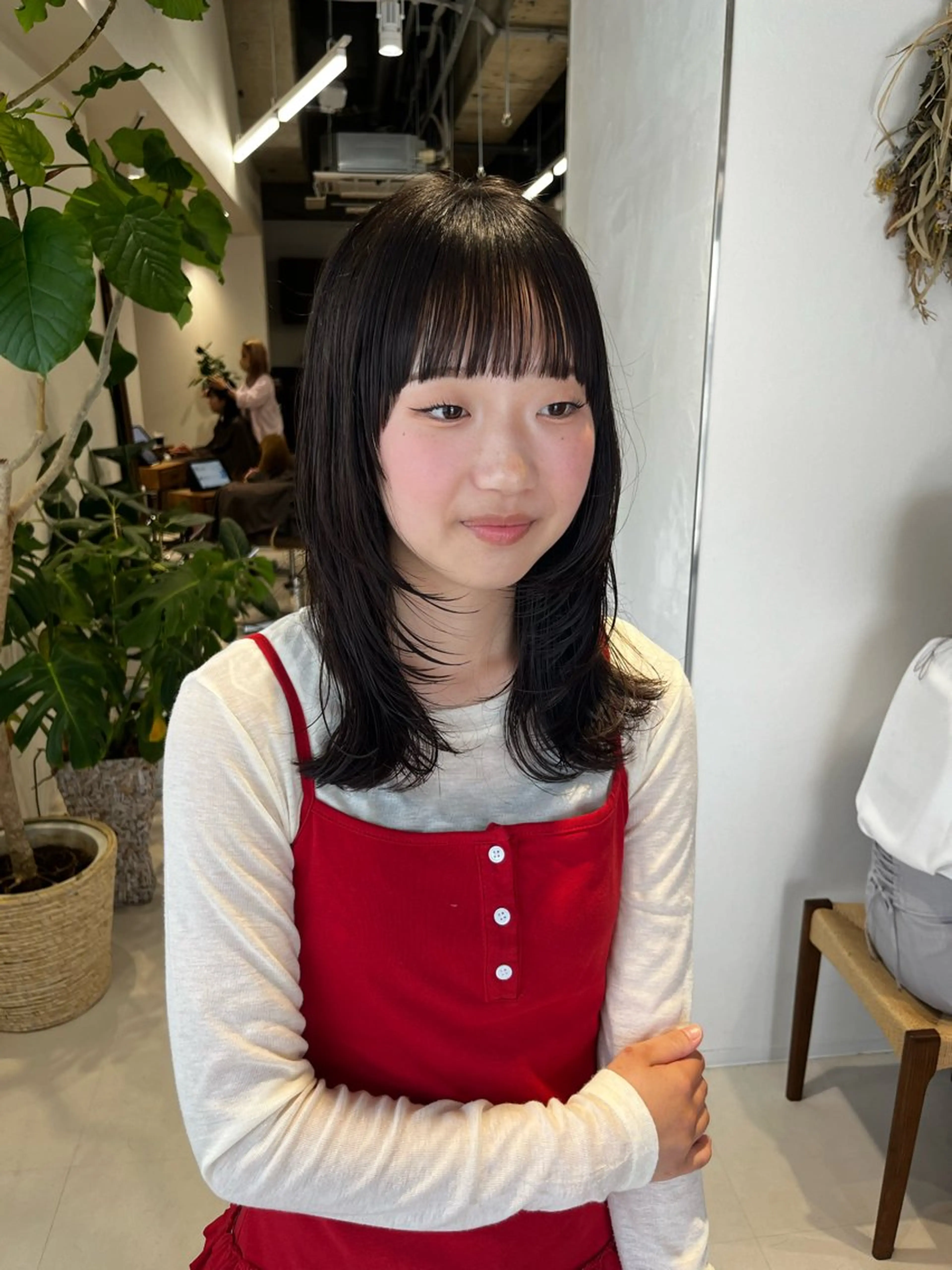 ミディアム カラー ブラウンカラー チョコレートブラウン 顔まわりレイヤー レイヤーカット カット ヘアカラー トリートメント レイヤーカット/ カラー/ko-noのヘアスタイル