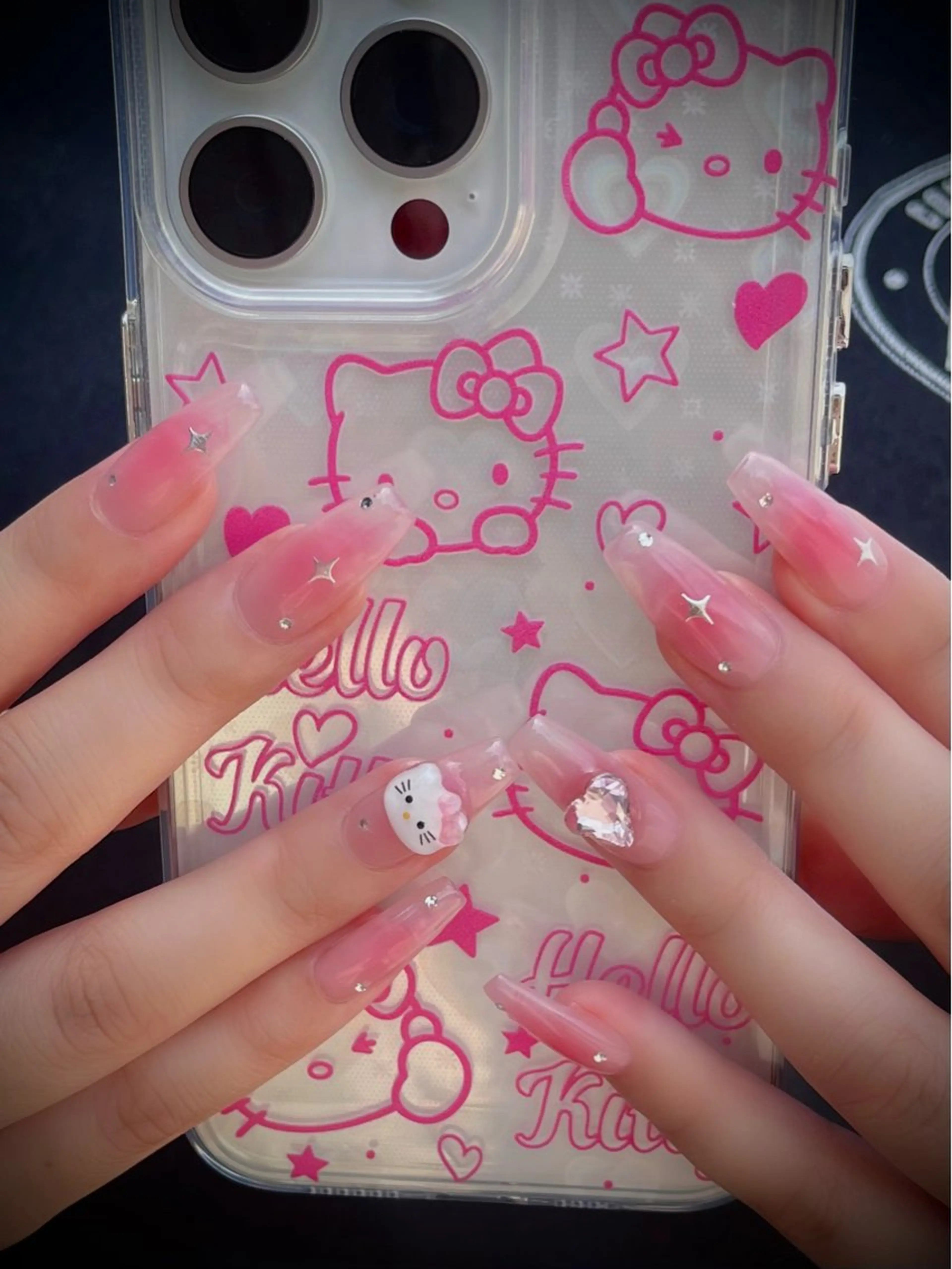 ネイル フットネイル キラキラネイル マグネットネイル ワンカラーネイル スカルプネイル nine.🦋 YUKOのネイルデザイン