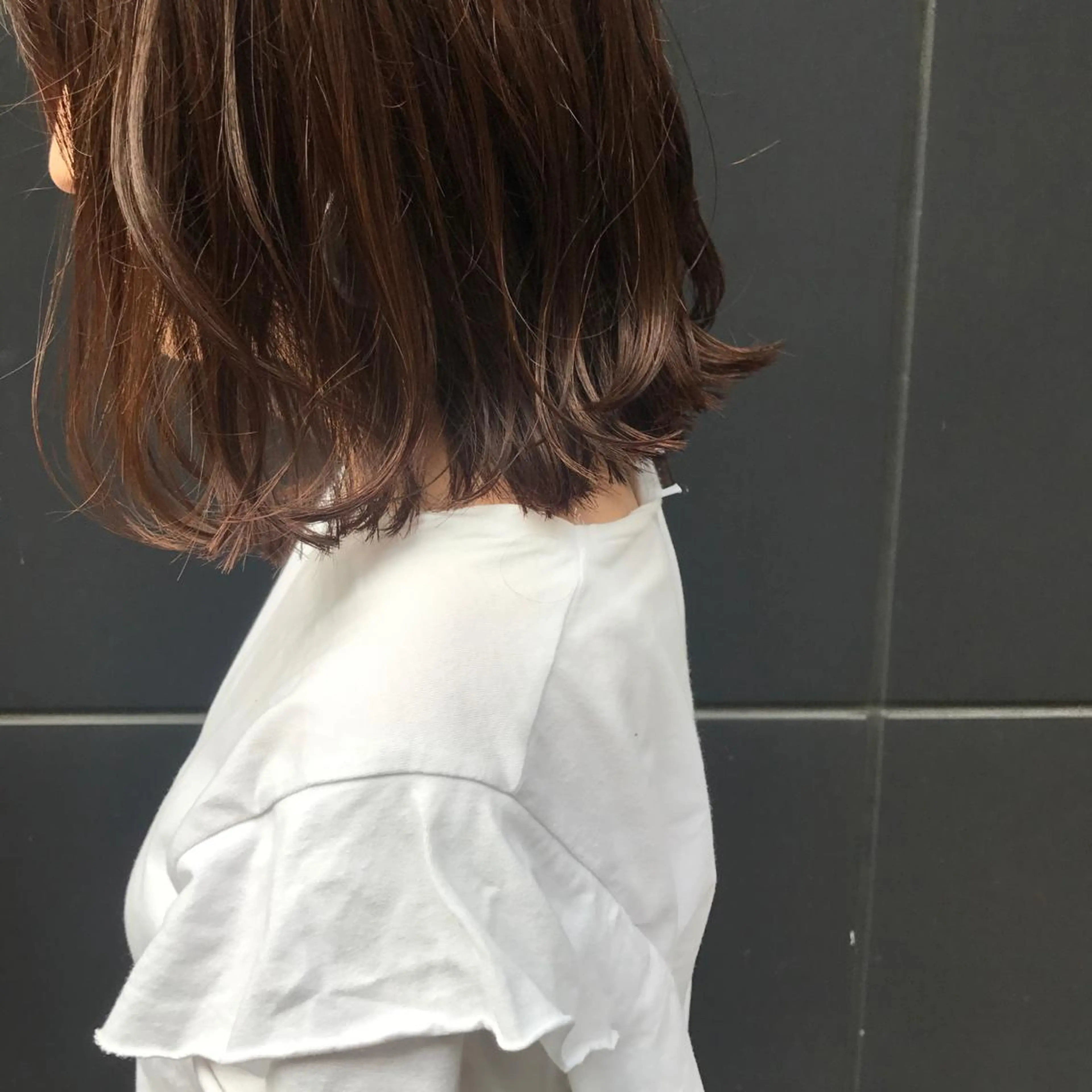 ミディアム カラー ヤスドミ ケイスケのヘアスタイル